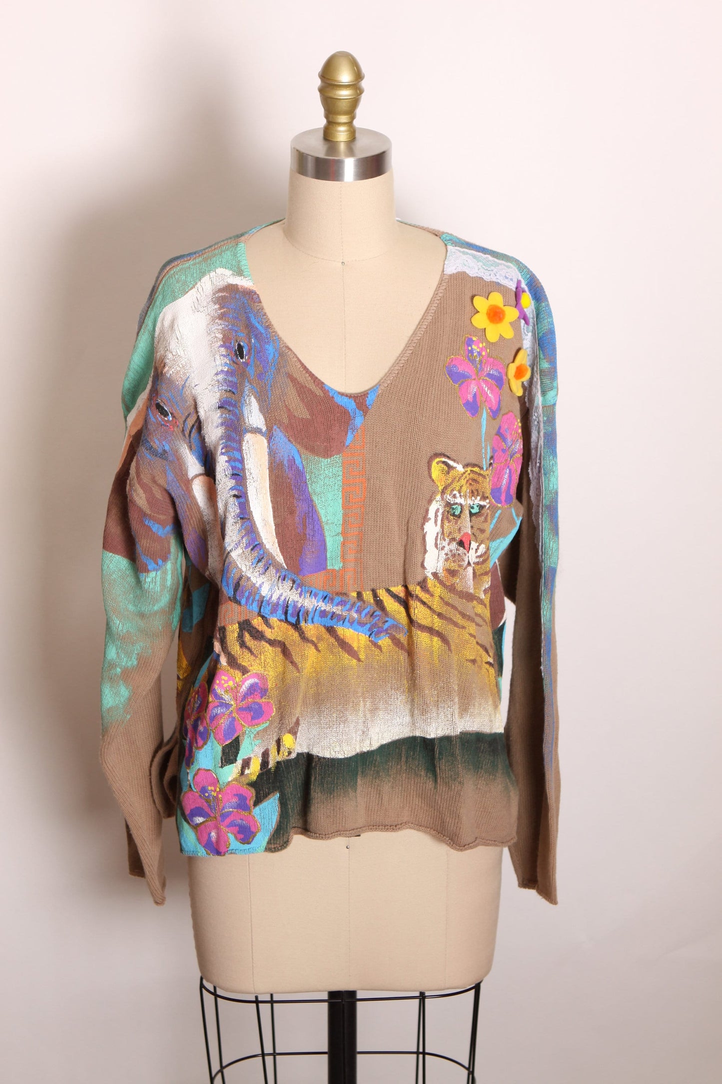 Late 1980s Early 1990s Beige Long Sleeve V Neck Pullover Hand Painted Novelty Jungle Safari Tiger, Elephant and Flower Sweater by Kolorway
