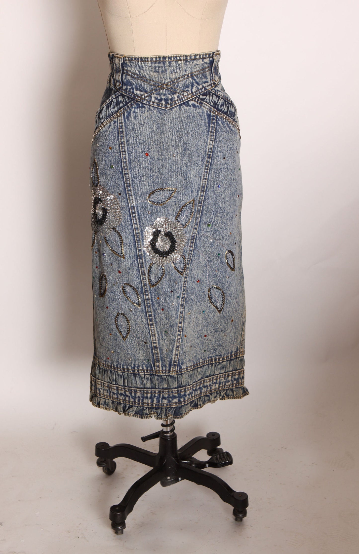 1980s Blue Denim Acid Wash Rainbow Bedazzled Silver and Black Floral Flowed Sequin Pencil Skirt by Pat & Janet -L