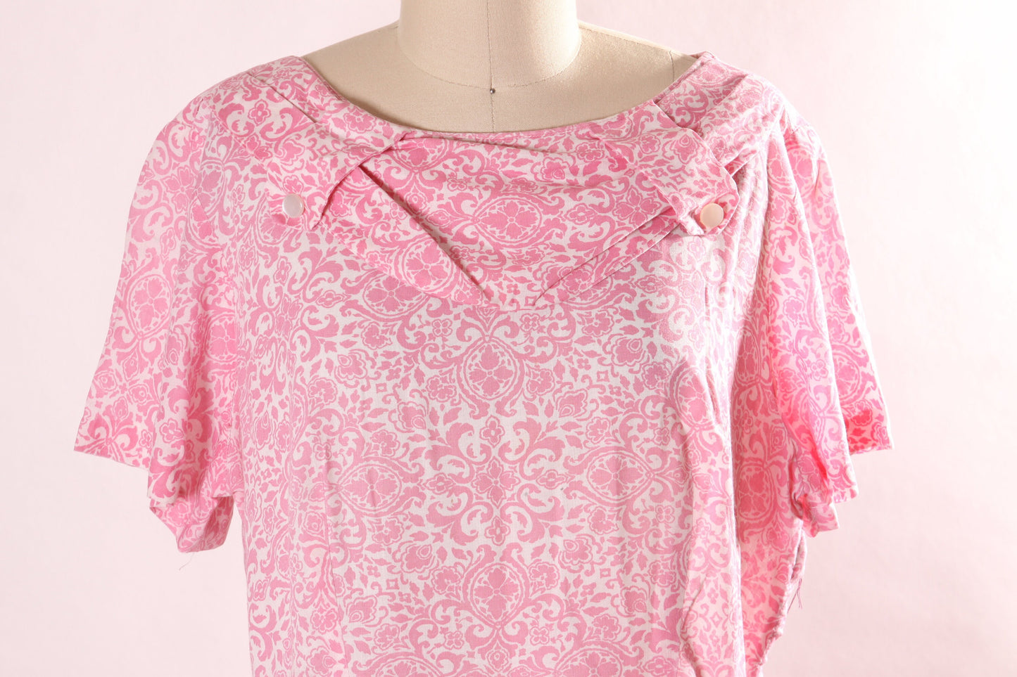1960s Pink and White Swirl Short Sleeve Button Detail Plus Size Volup Dress by Sears -1XL