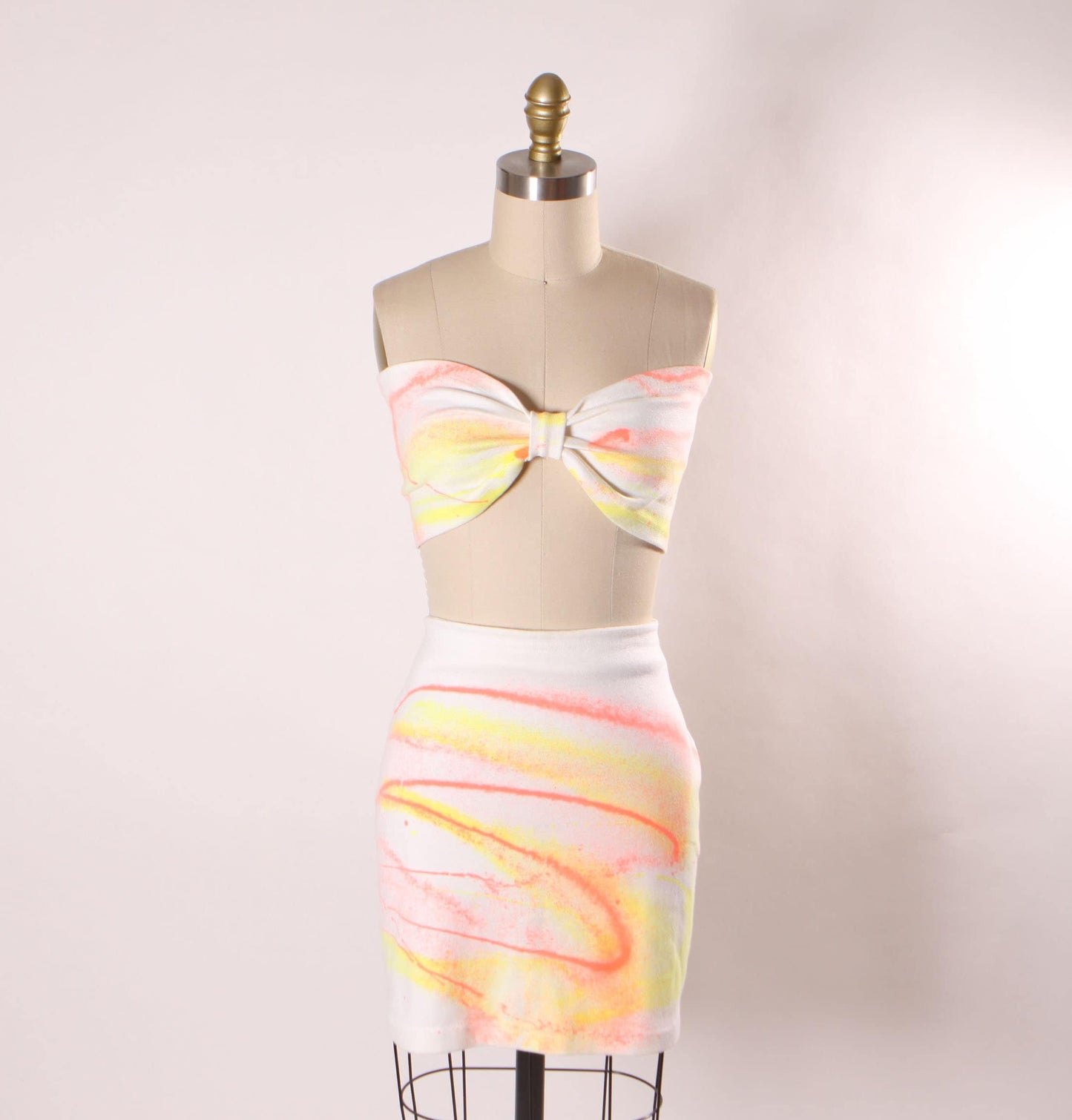 1980s White, Pink and Yellow Paint Splatter Stretch Bikini Tube Top High Waisted Mini Skirt Two Piece Outfit -L