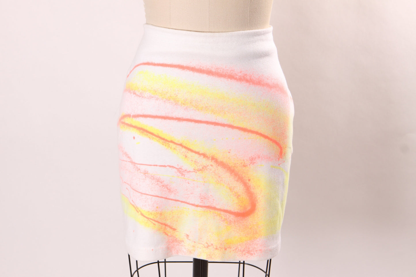 1980s White, Pink and Yellow Paint Splatter Stretch Bikini Tube Top High Waisted Mini Skirt Two Piece Outfit -L