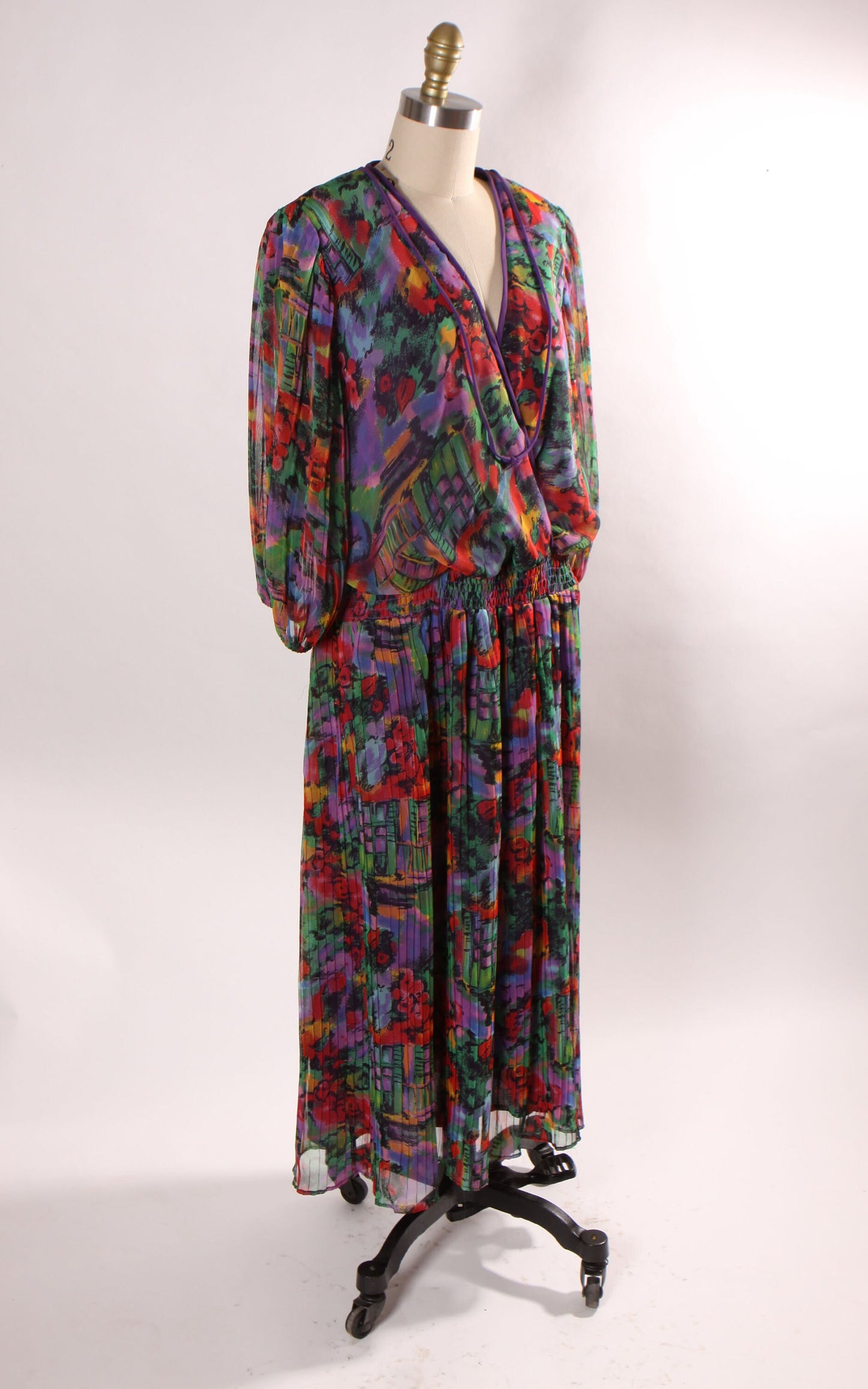 1980s Purple, Red, Green and Black Novelty Painterly Scenic Street Long Sleeve Draped Dress by Brownstone Studio -2XL