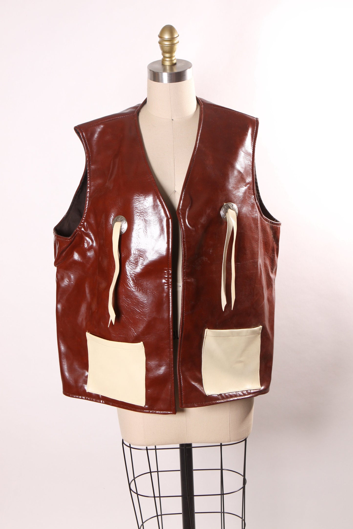 1970s 1980s Burgundy and White Vinyl Novelty Veterans Motorcycle Club Womens Western Style Gray Boy Vest -XL