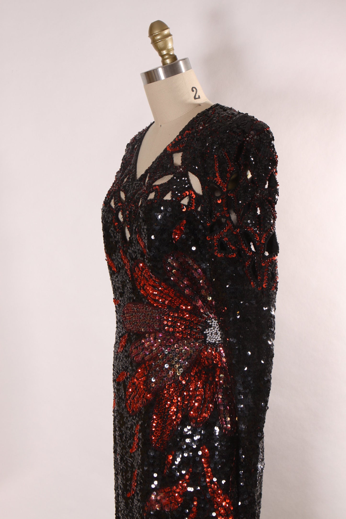 1980s Black and Red Cut Out Sequin Covered Long Sleeve Floral Flower Side Detail Full Length Cocktail Wiggle Dress by Sho Max Originals -M