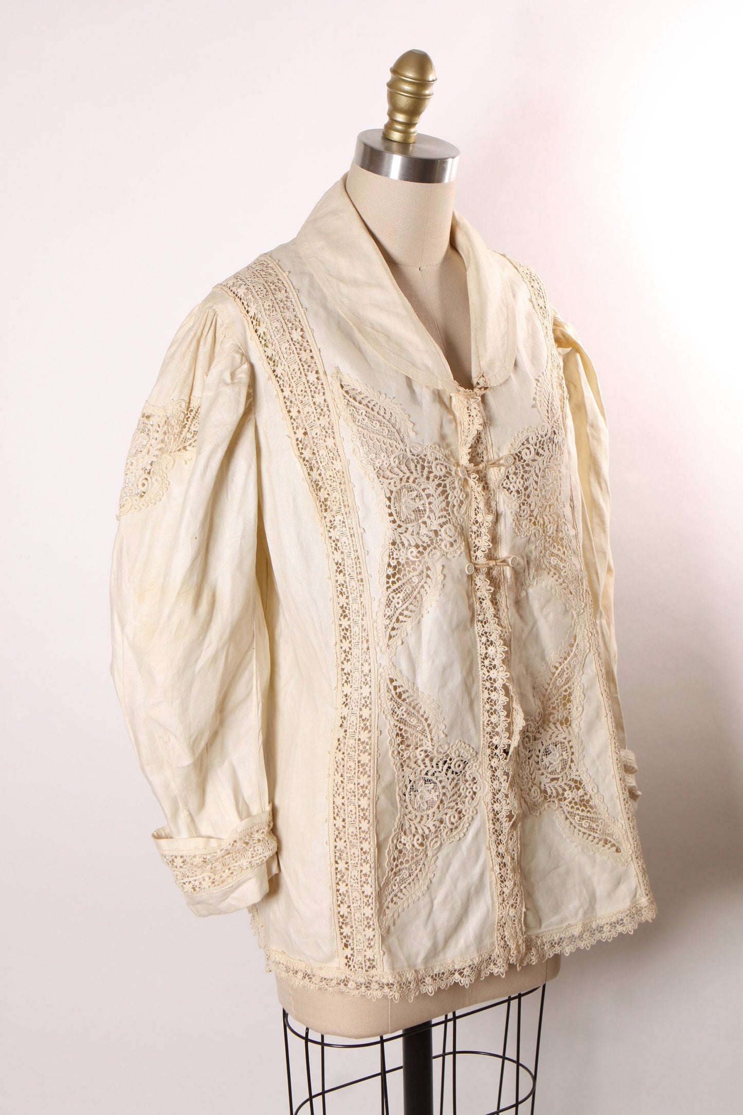 Antique 1800s 1900s Victorian Edwardian Long Sleeve Irish Lace Cream Off White Button Closure Jacket -L