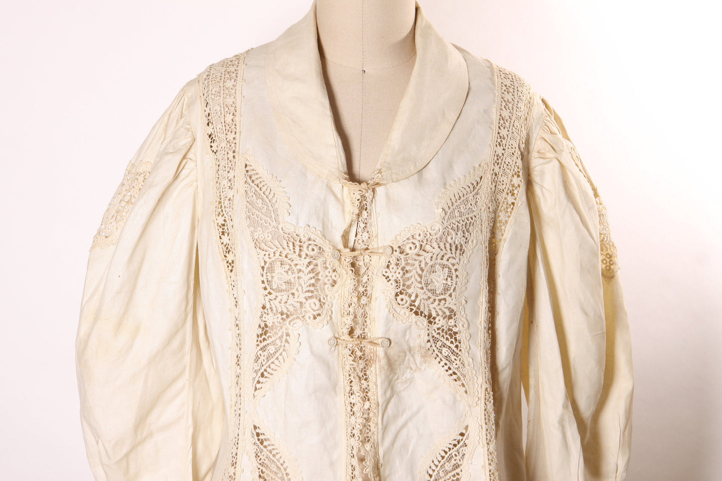 Antique 1800s 1900s Victorian Edwardian Long Sleeve Irish Lace Cream Off White Button Closure Jacket -L