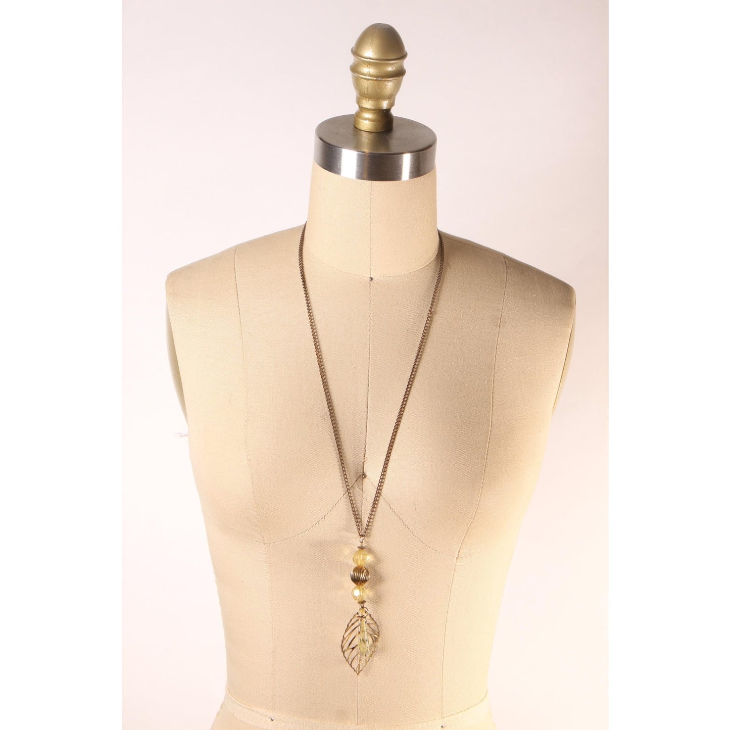 1970s Gold Tone Metal Beaded Leaf Pendant Necklace