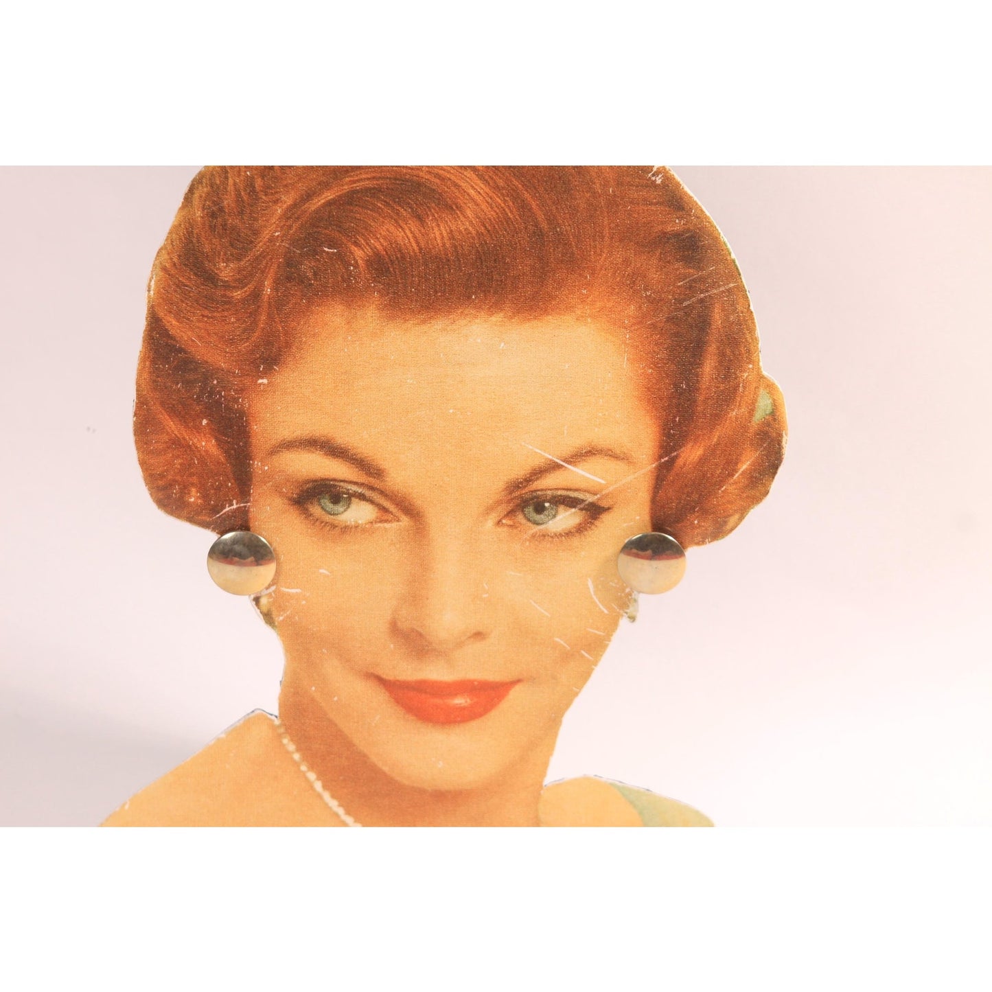 1950s Gold Tone Metal Circle Screw Back Earrings
