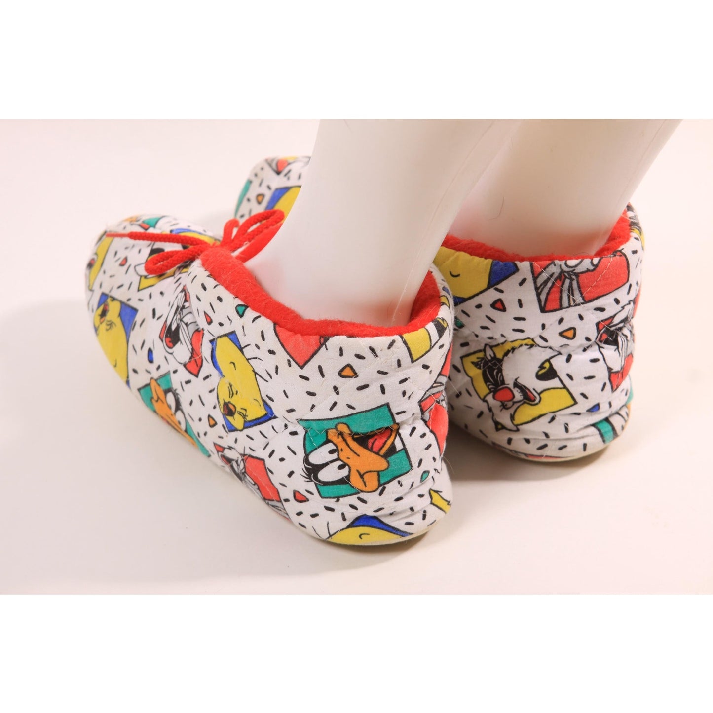 1980s 1990s Novelty Looney Toons Bugs Bunny Tweety Unisex Quilted Slippers -Size 8-9