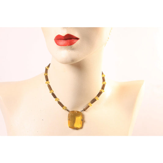 1920s 1930s Art Deco Yellow Glass Faceted Stone Brass Metal Detail Necklace