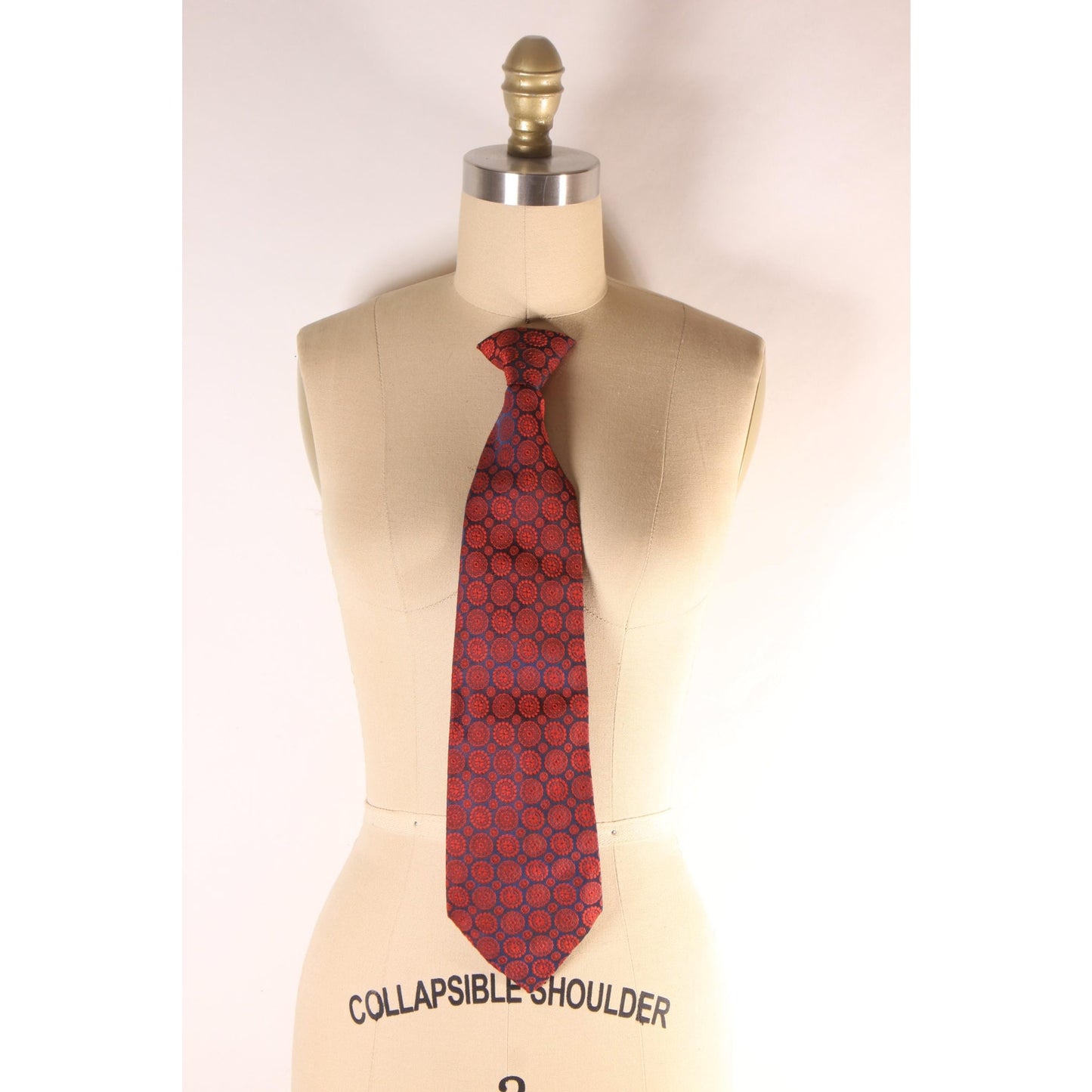 1970s Red and Black Circle Pattern Clip on Tie by Monsieur Cravatieur