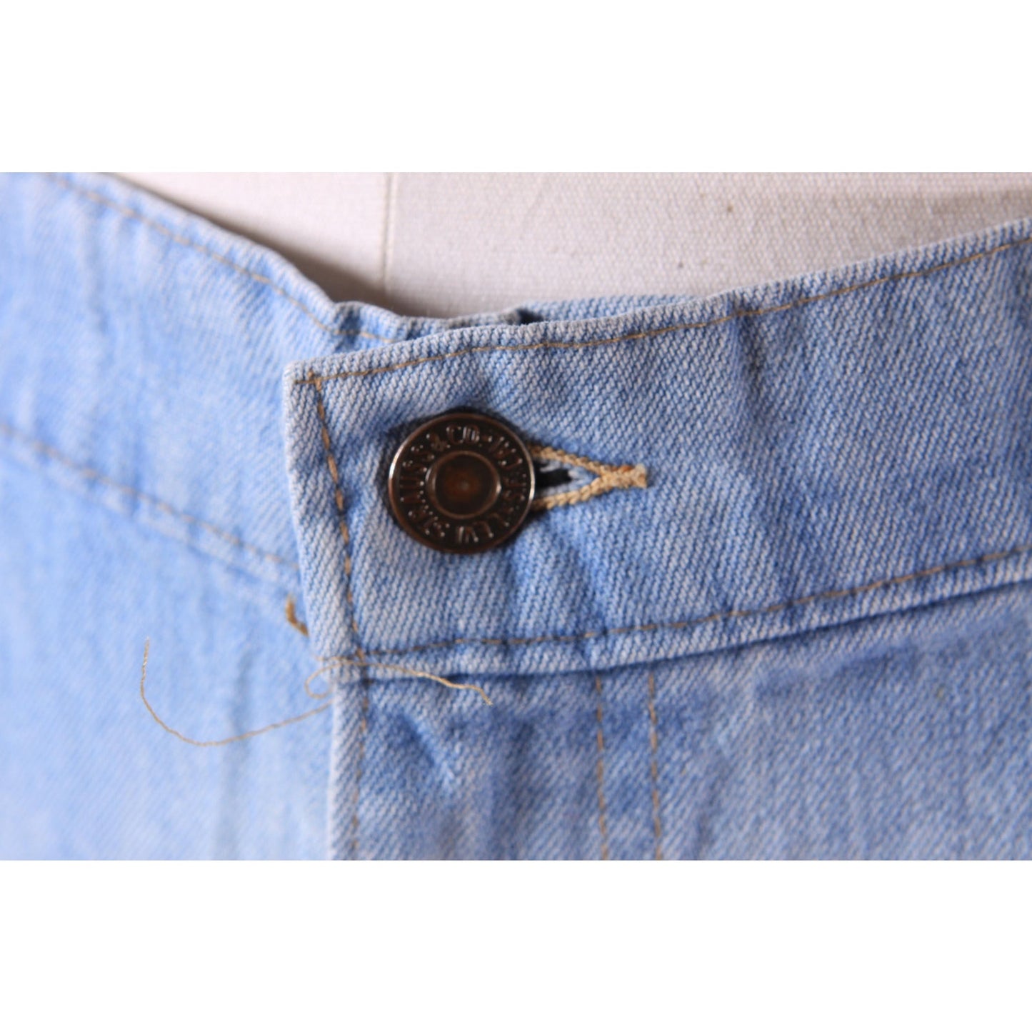 1970s 1980s Light Blue Denim Mens Jeans by Levi's for Men