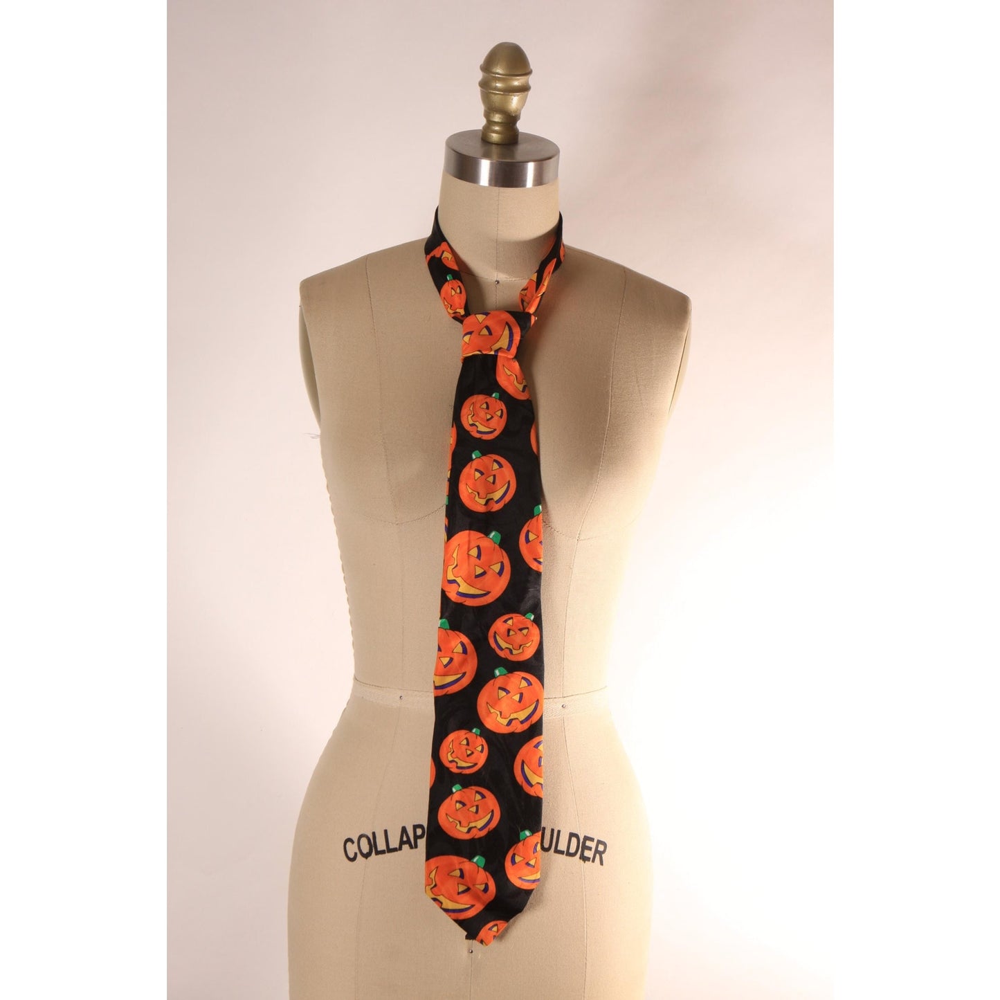 1980s Black and Orange Novelty Pumpkin Halloween Jackolantern Necktie Tie by Novelties