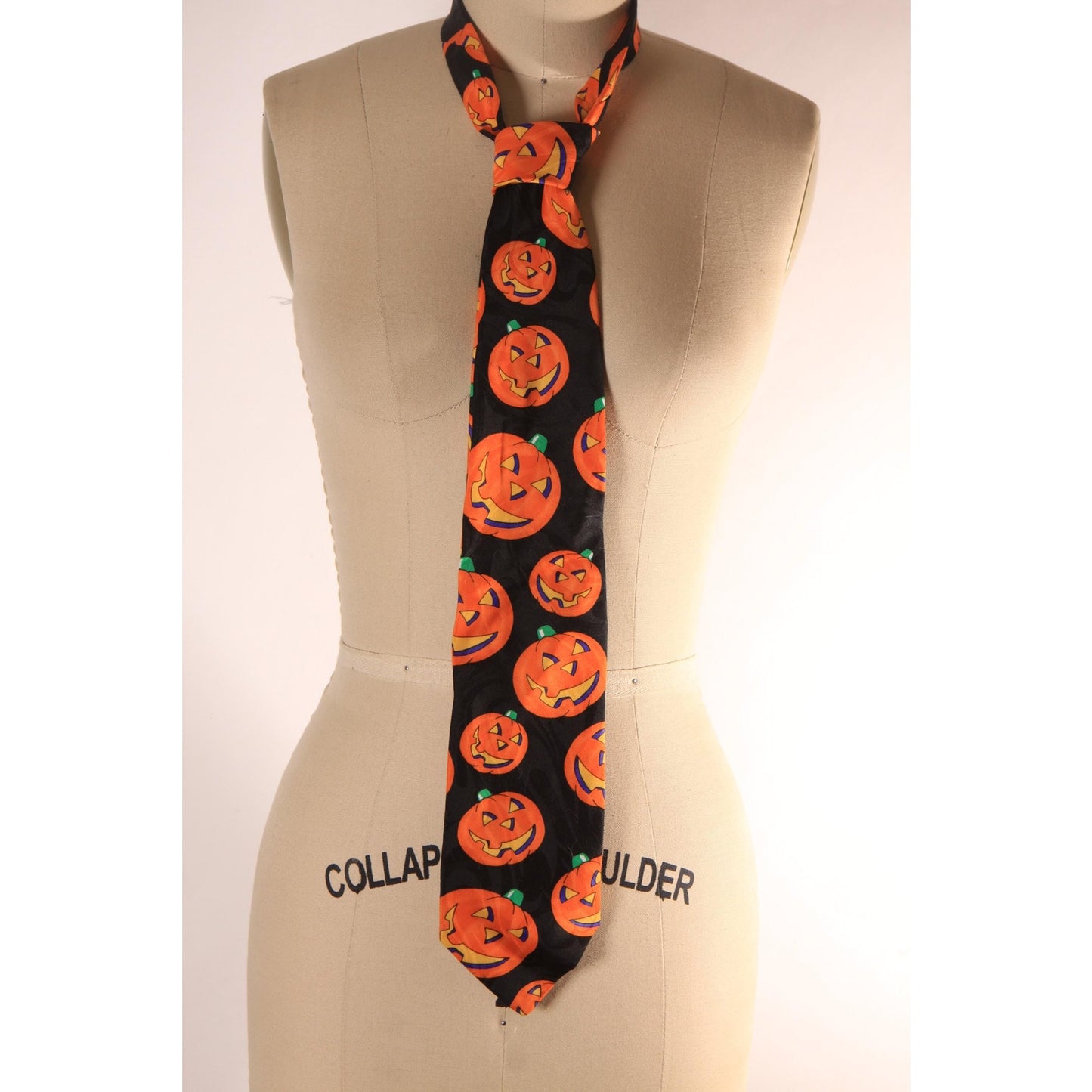 1980s Black and Orange Novelty Pumpkin Halloween Jackolantern Necktie Tie by Novelties