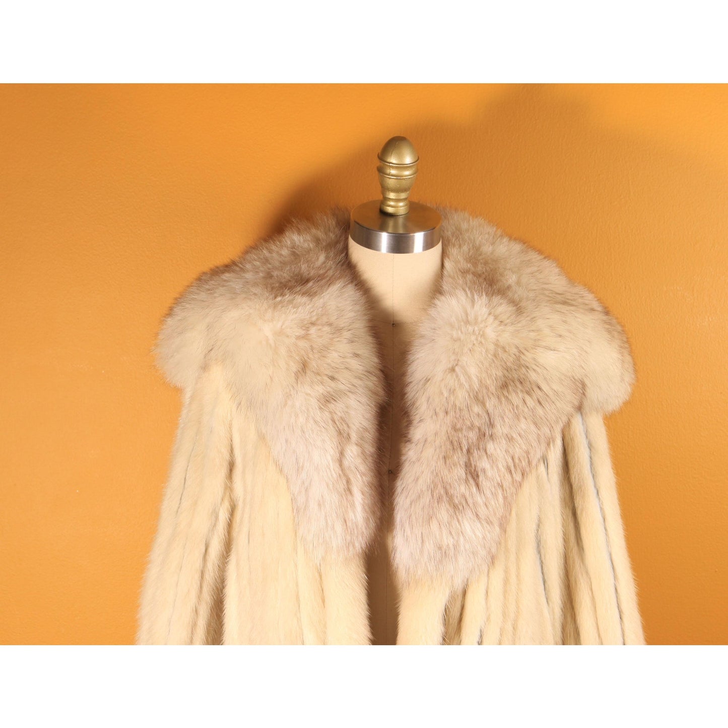 Early 1970s White Mink and White and Gray Fox Fur Collar Long Sleeve Coat -M-L