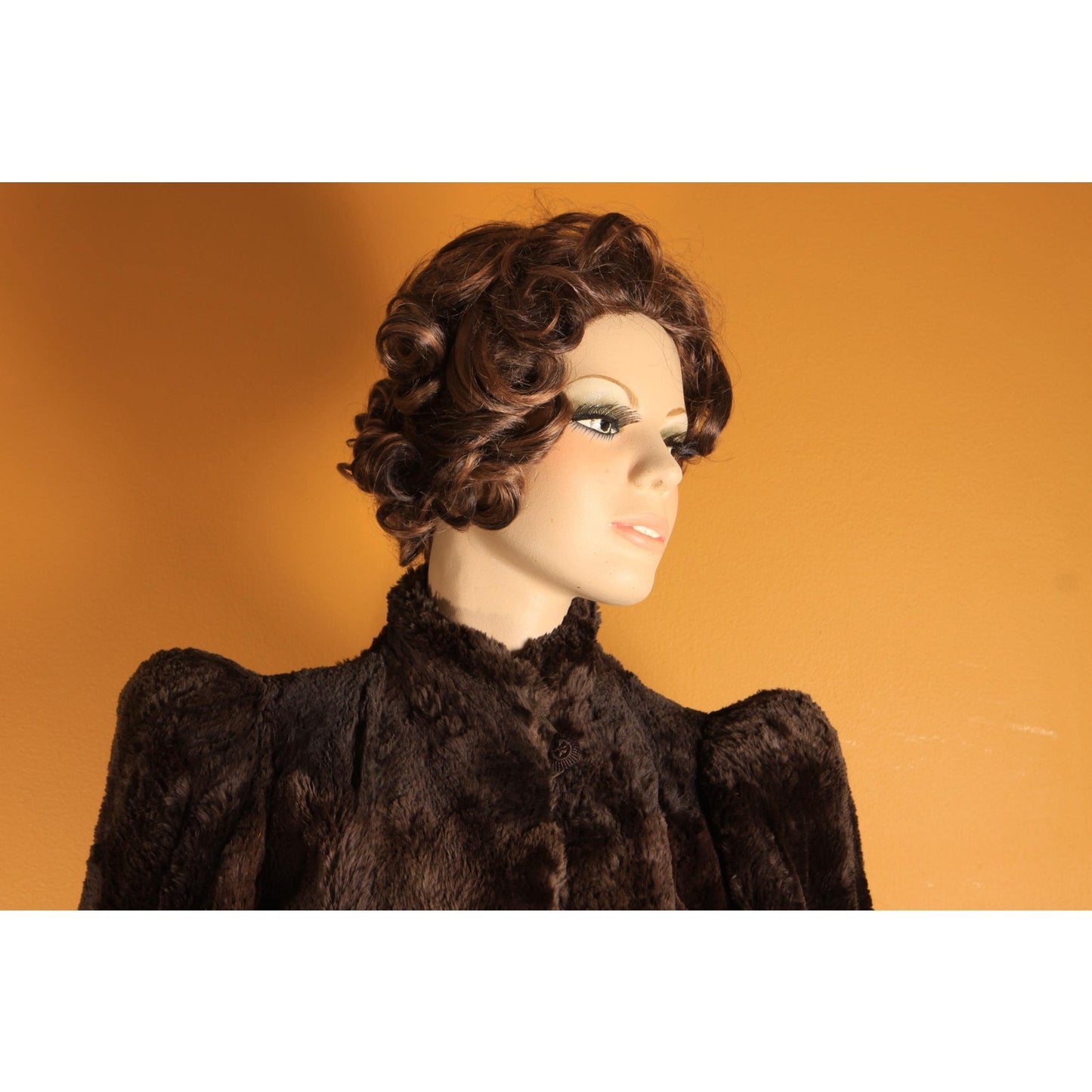 1940s Brown Sheared Beaver Fur Pointed Shoulder Coat -S