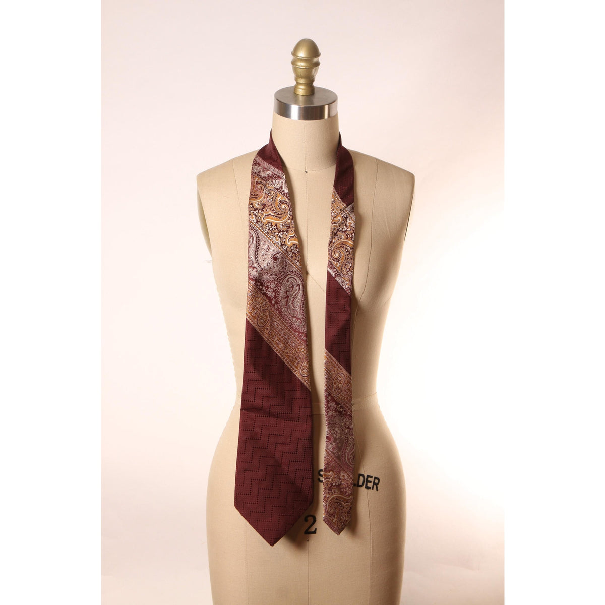 1970s Dark Red Burgundy and Tan Polyester Patterned Wide Paisley Necktie Tie by Arrow