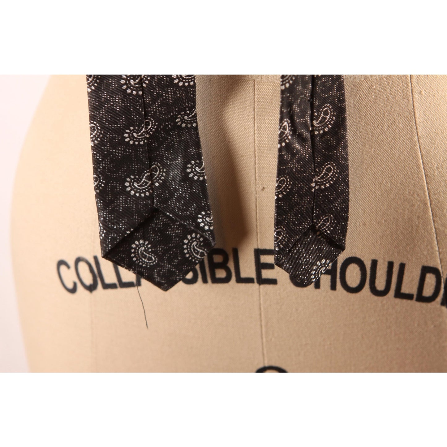 1960s Black and Silver Paisley Skinny Necktie Tie