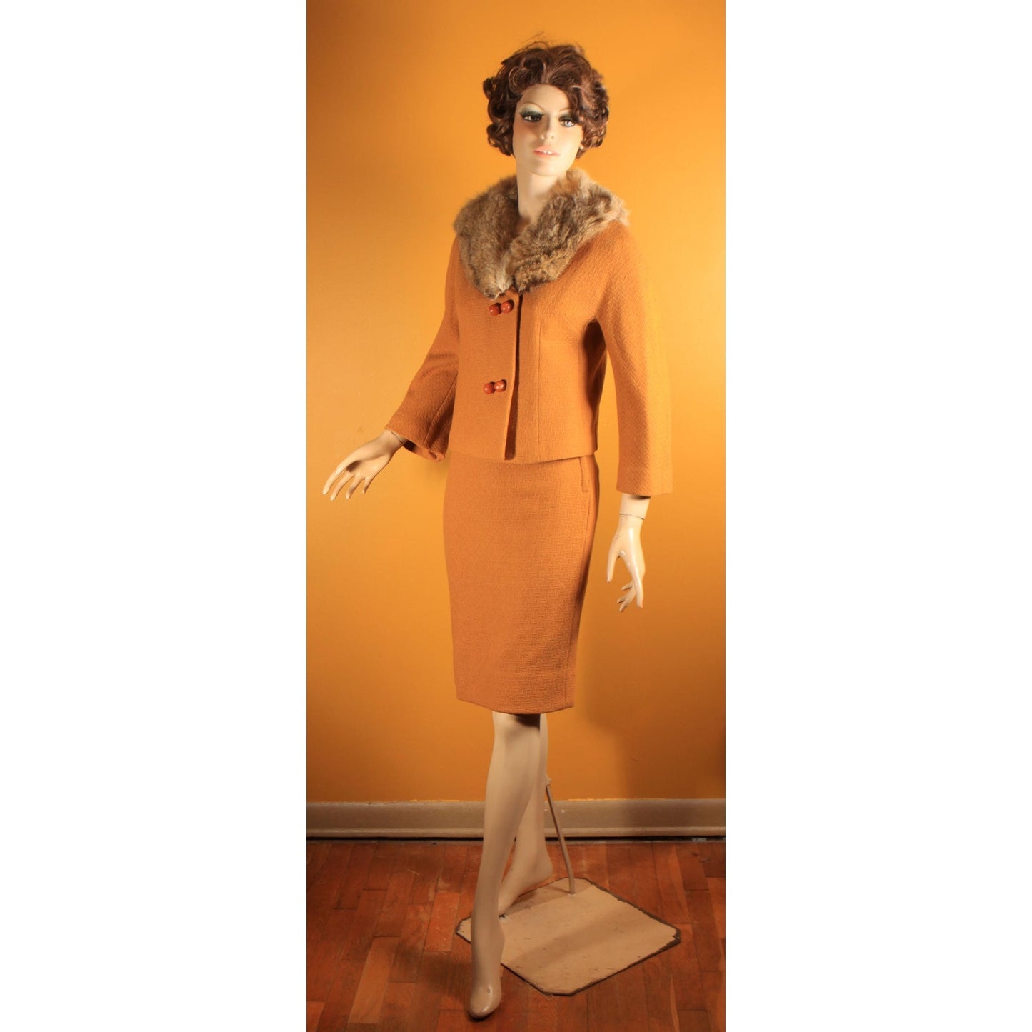 1950s Harvest Gold Yellow Bracelet Sleeve Fox Fur Collar Jacket and Pencil Skirt Two Piece Suit Outfit -XS