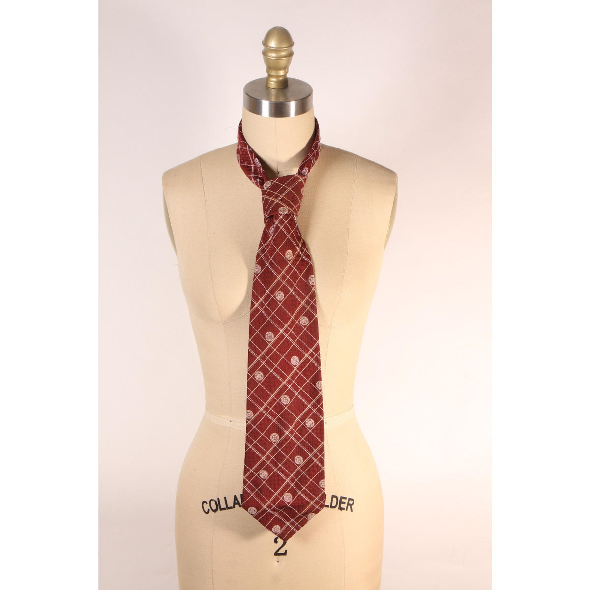 1970s Burgundy and Tan Patterned Polyester Wide Necktie Tie by Dillard’s Brown-Dunkin’