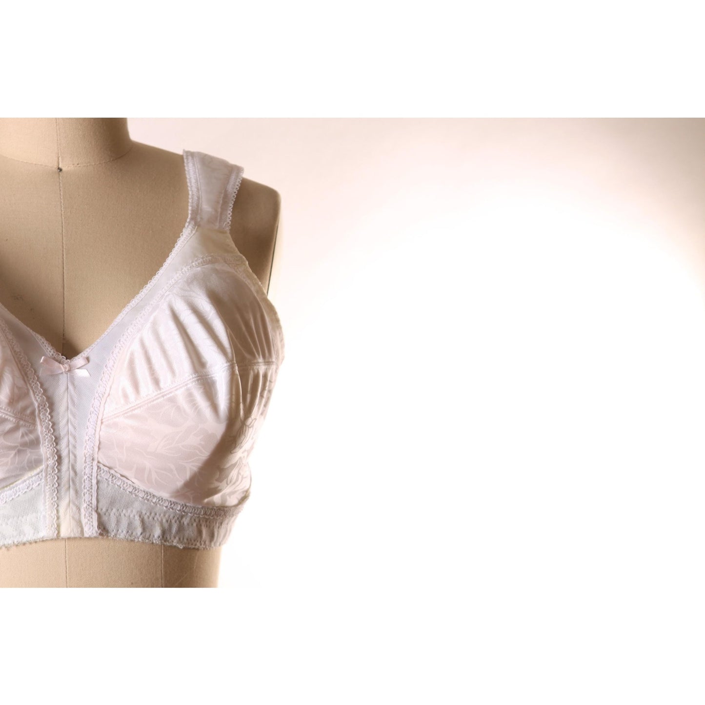 1980s White Satin Floral Look Lace Bow Detail Bra by Playtex-40C