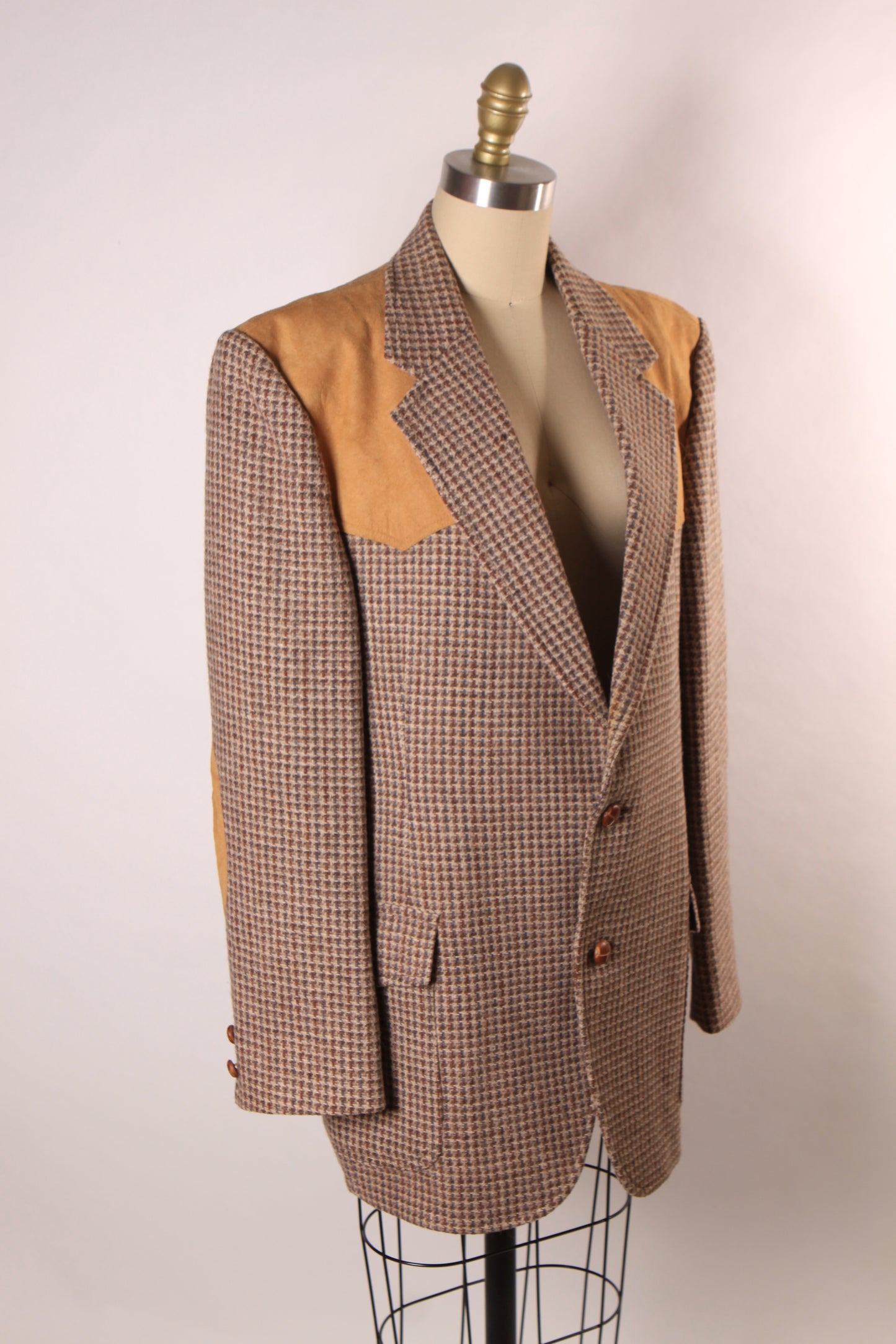 1970s Brown, White and Tan Long Sleeve Western Style Elbow Patches Button Down Mens Blazer Jacket by Pendleton