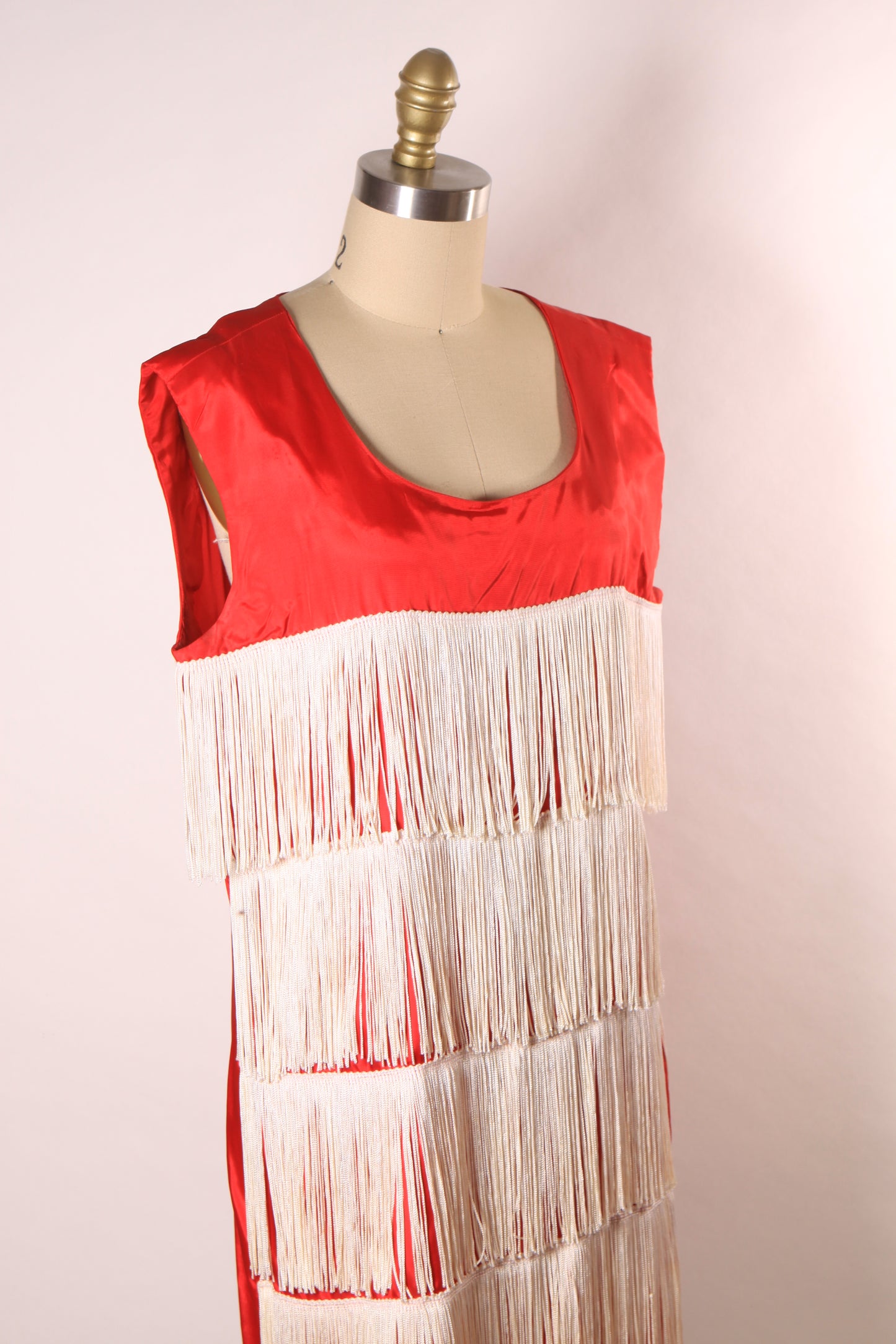 1960s Does 1920s Red and White Fringe Sleeveless Flapper Style Costume Dress