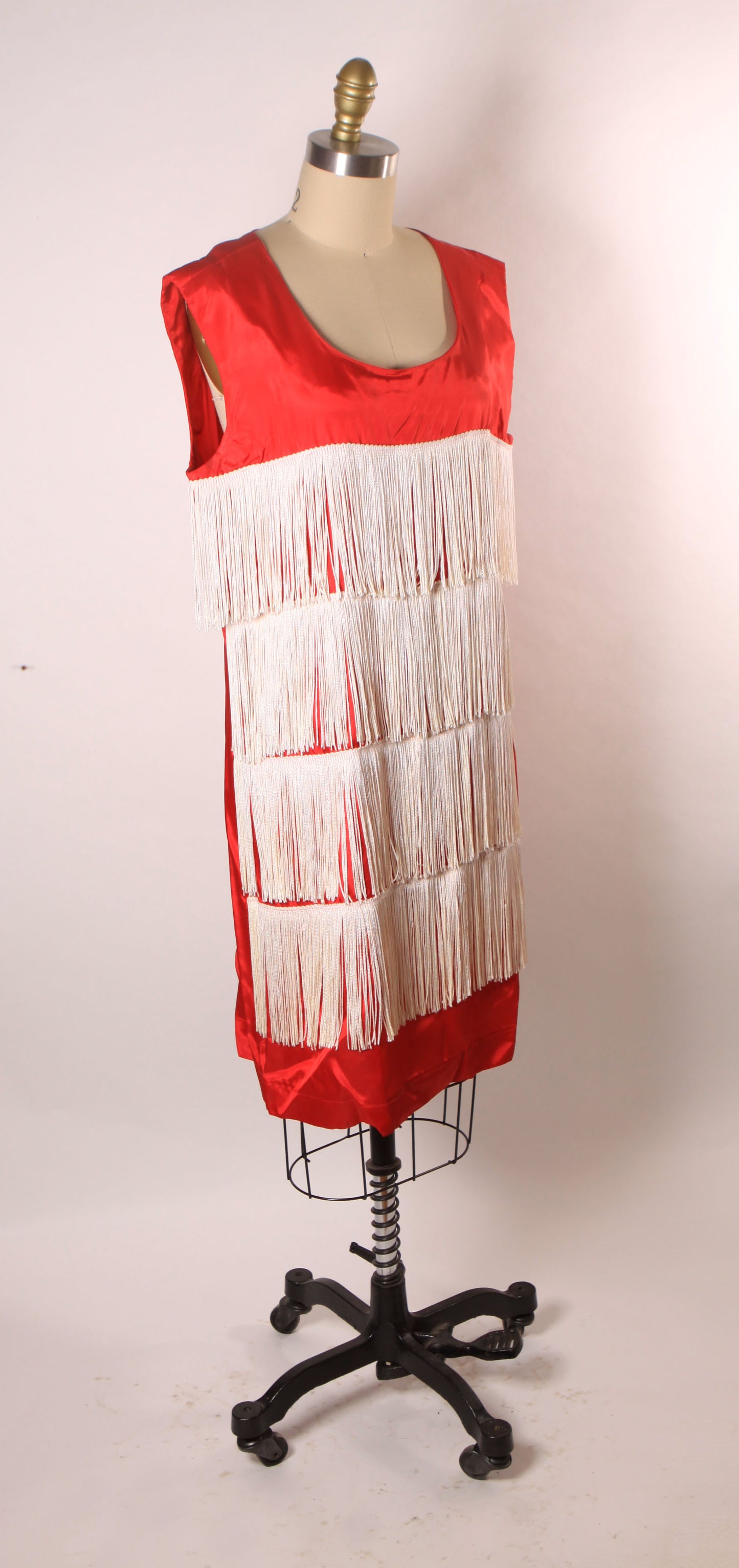 1960s Does 1920s Red and White Fringe Sleeveless Flapper Style Costume Dress