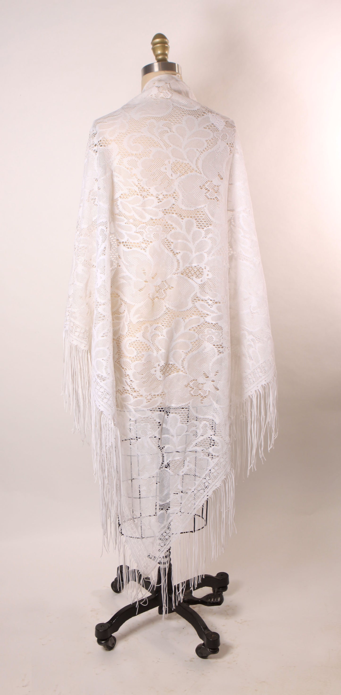 1980s Sheer White Floral Lace Fringe Trim Shawl