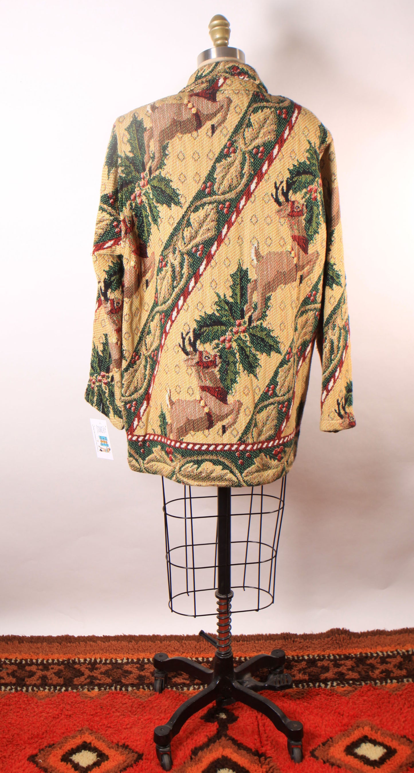 1980s 1990s Tan, Red and Green Novelty Deer and Holiday Berries Christmas Tapestry Button Down Jacket by Painted Pony -S