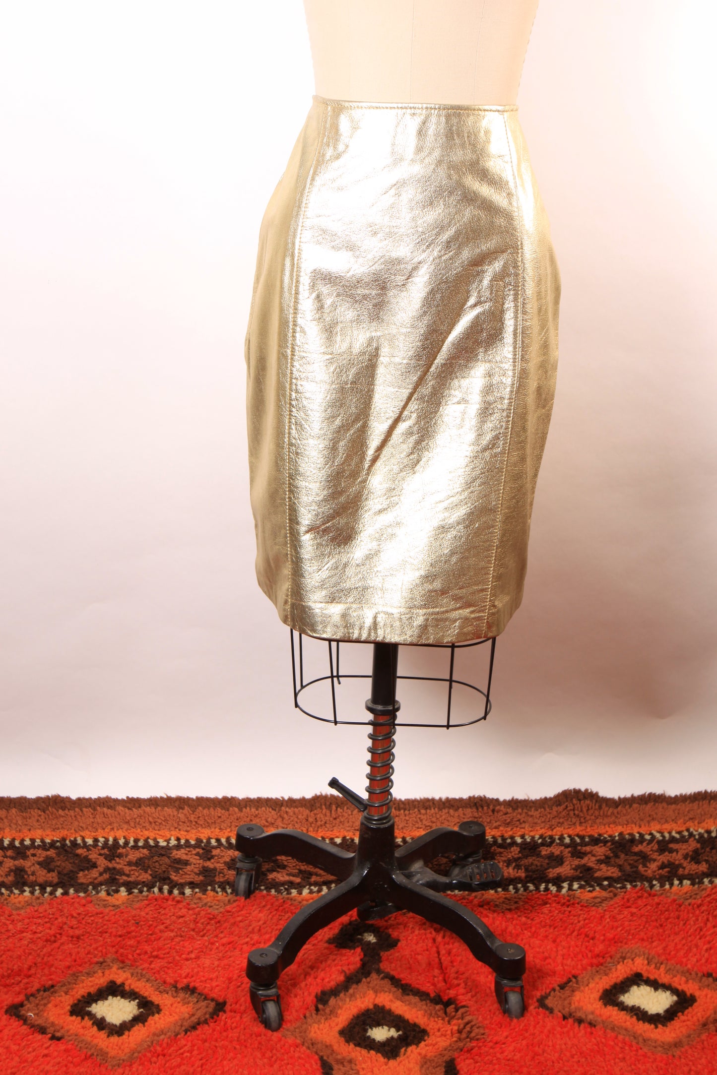 Deadstock 1980s Gold Metallic Leather Pencil Skirt -Size 14