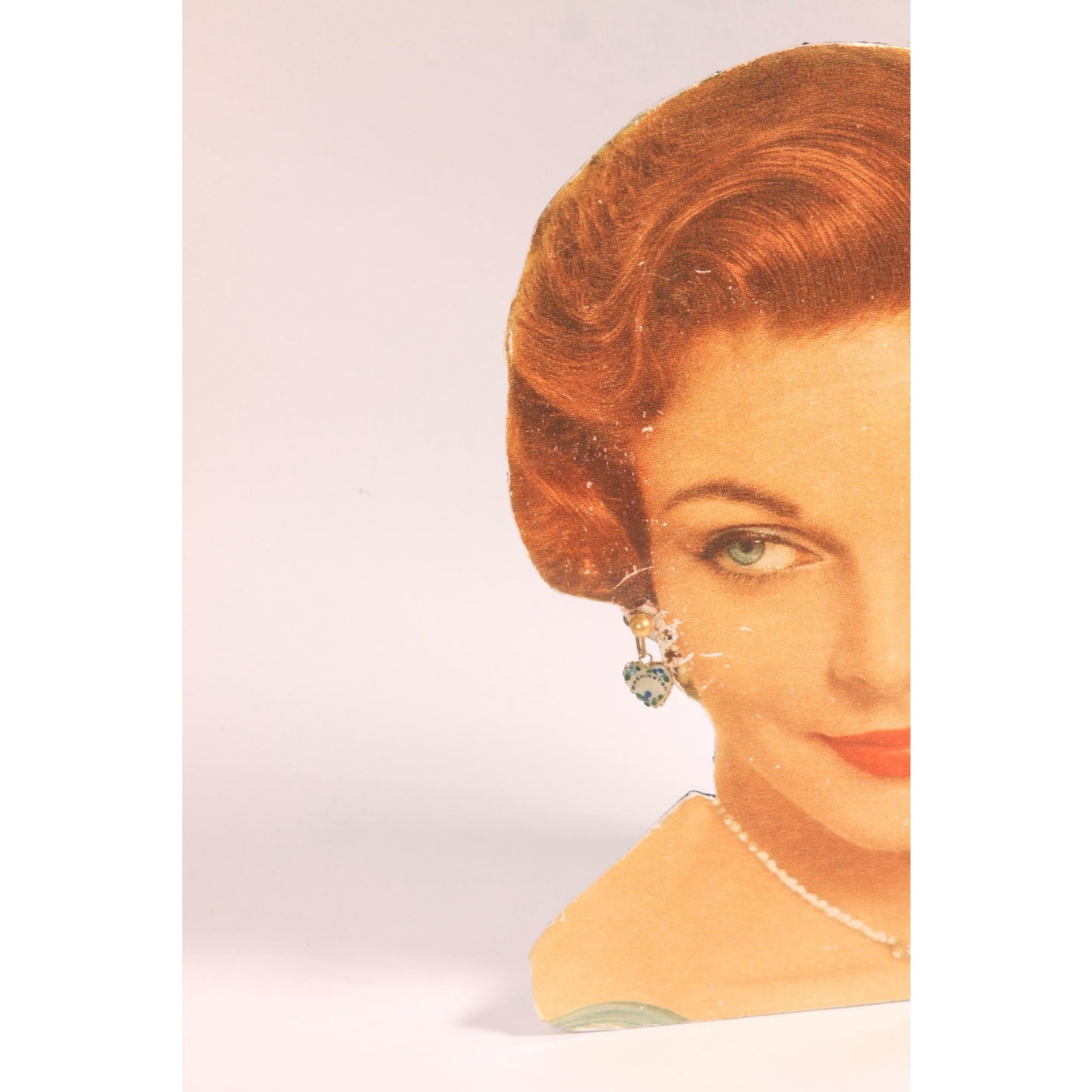 1950s Novelty Mother of Pearl Washington DC Heart Screw Back Earrings