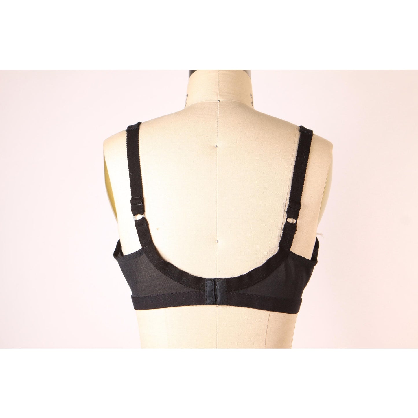 1970s Sheer Black Floral Lace Lift Criss Cross Bra by Montgomery Ward-38B