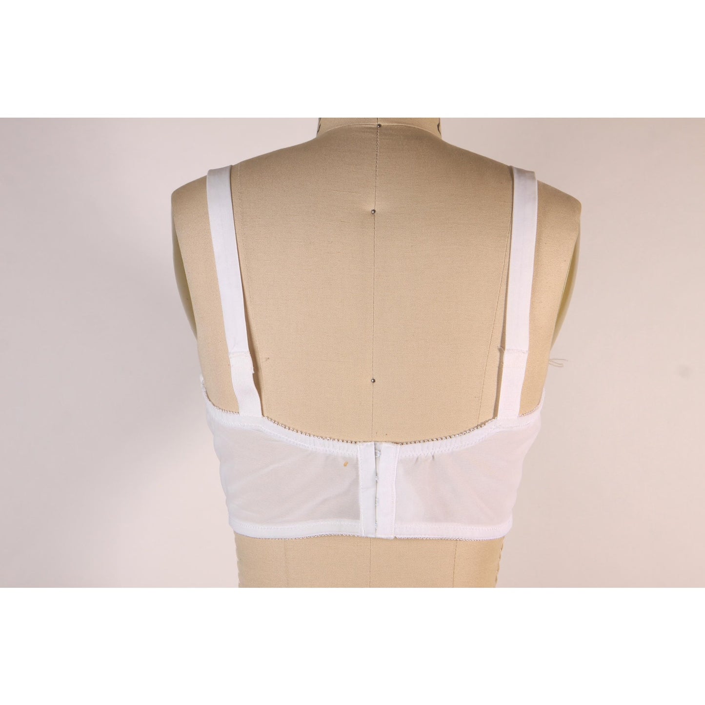 1980s Sheer White Floral Lace Bra by Bali-38D