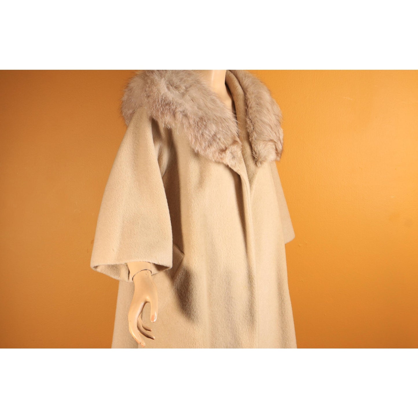 1950s Cream Tan Bracelet Sleeve Fox Fur Collar Swing Coat by Marce Original -M-L