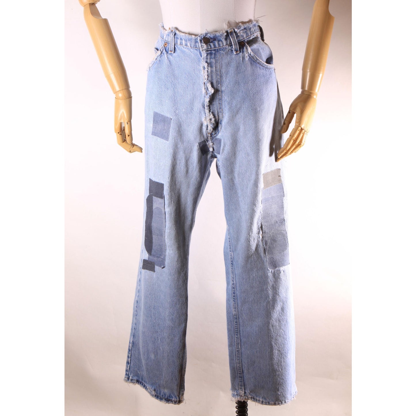 1980s Distressed Patch Fraying Blue Denim Orange Tab 517 Jeans by Levi's -38x29