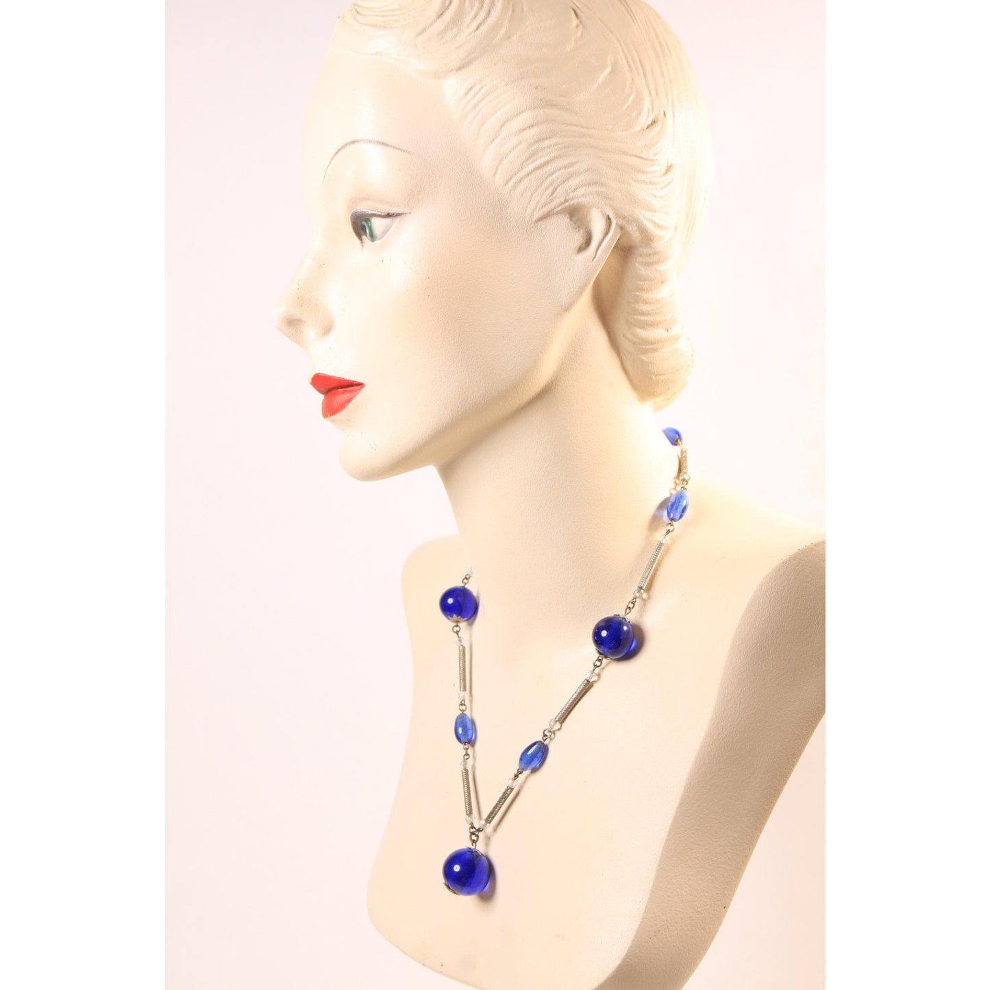 Vintage Clear Blue Glass Orb Circle Drop Pendant Silver Tone Metal Beaded Necklace
