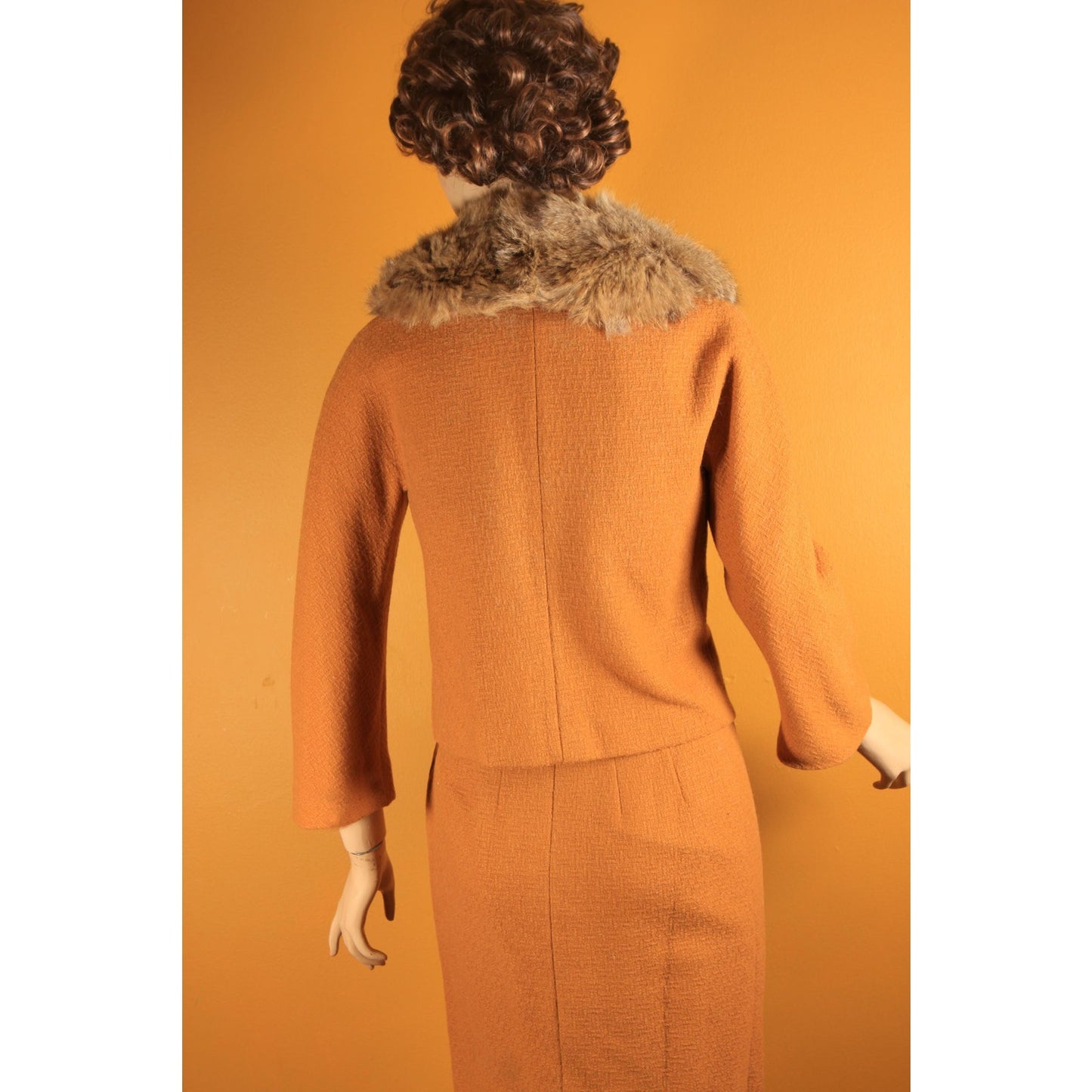 1950s Harvest Gold Yellow Bracelet Sleeve Fox Fur Collar Jacket and Pencil Skirt Two Piece Suit Outfit -XS