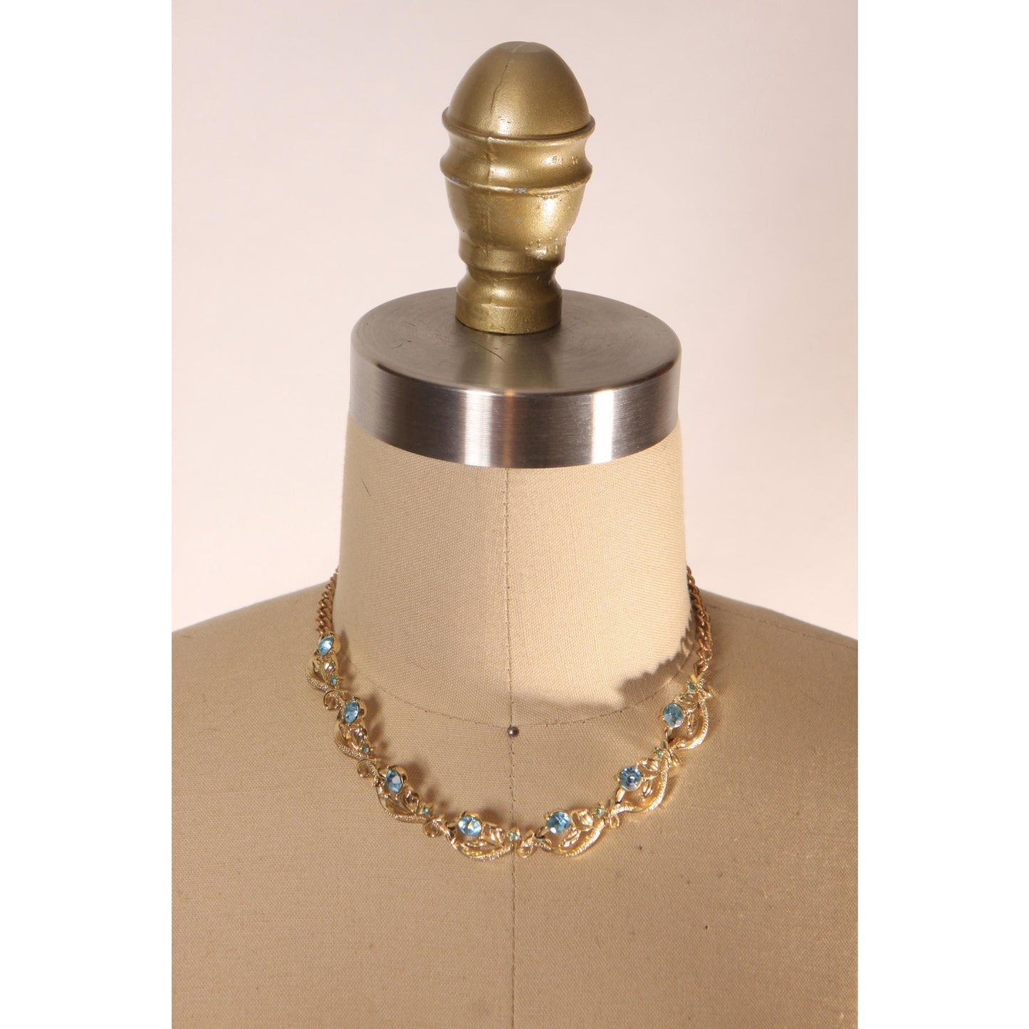 1950s Silver Tone and Blue Stone Floral Swirl Formal Necklace by Lisner