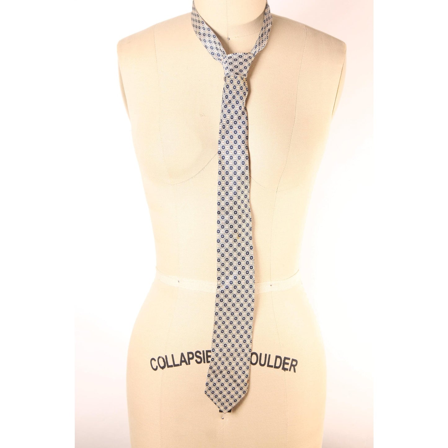 1960s Blue and White Floral Print Necktie Tie by Famous Barr