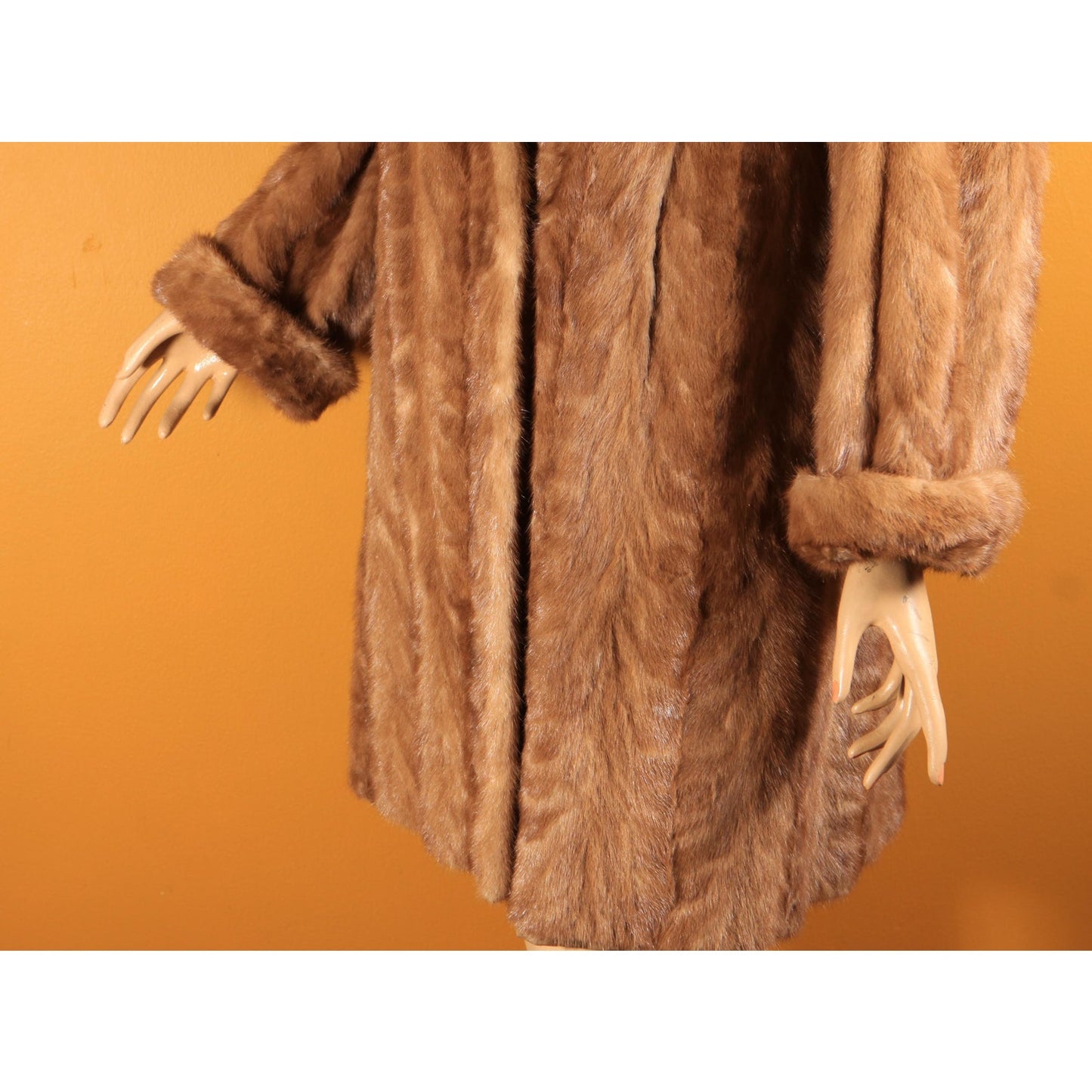 1950s Honey Brown Long Sleeved Mink Fur Coat by McDaniel's -M-L