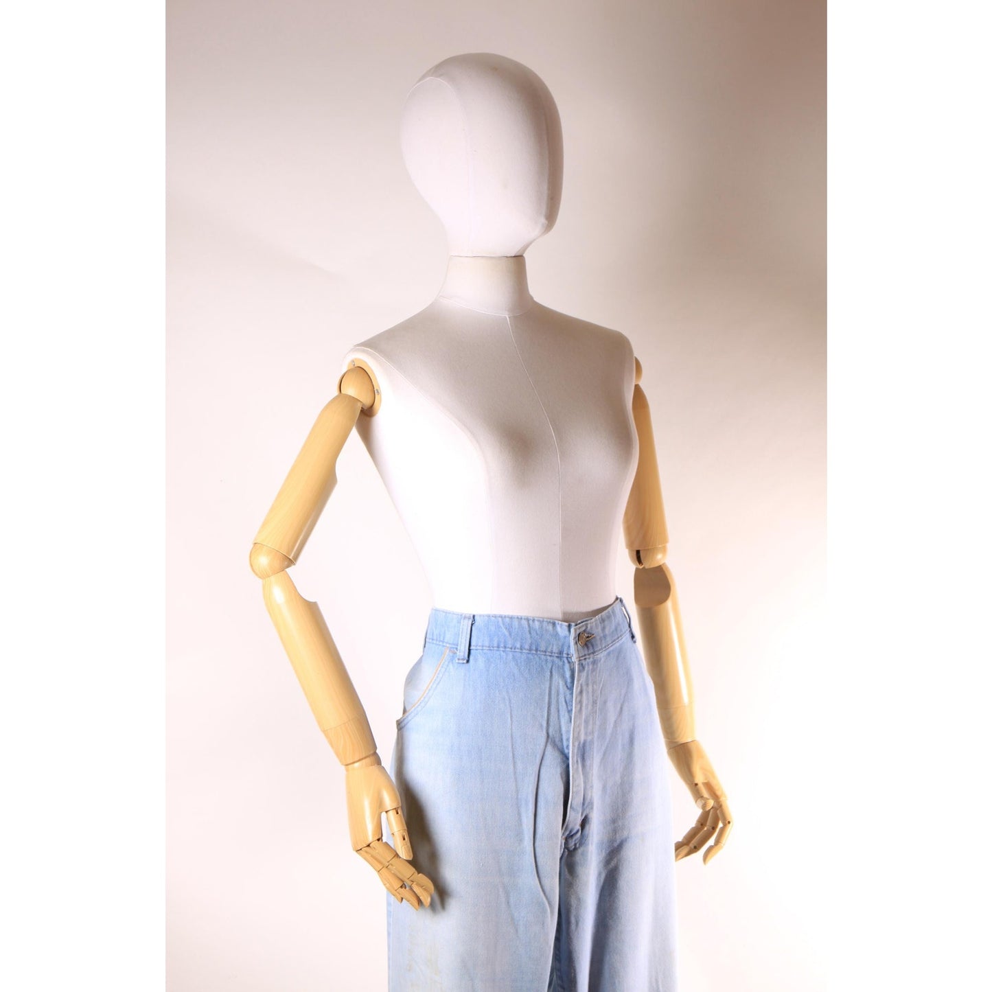1970s 1980s Light Blue Denim Mens Jeans by Levi's for Men