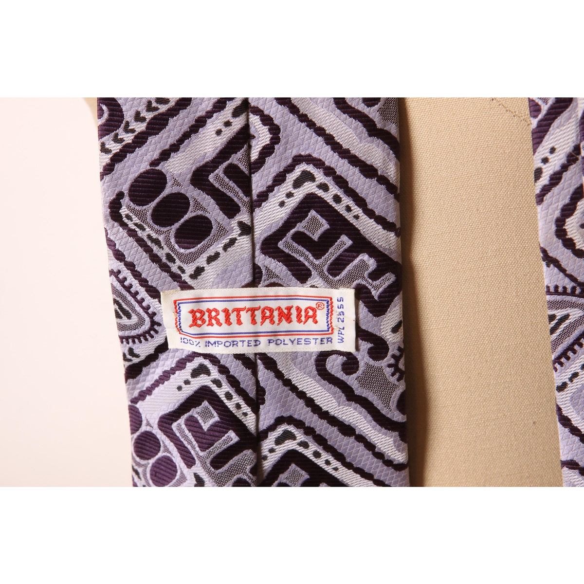 1970a Dark Plum Purple and Gray Abstract Patterned Wide Necktie Tie by Brittania