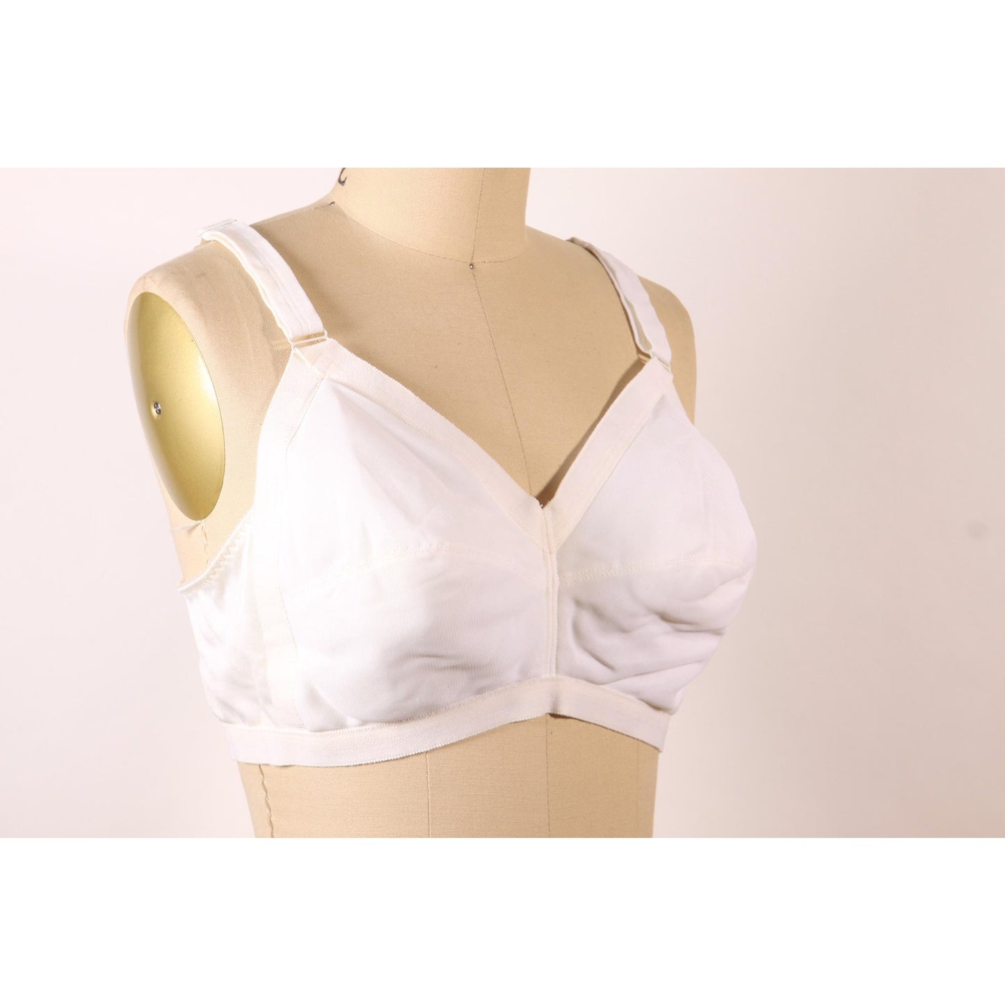 1970s White Seamed Cup Bra