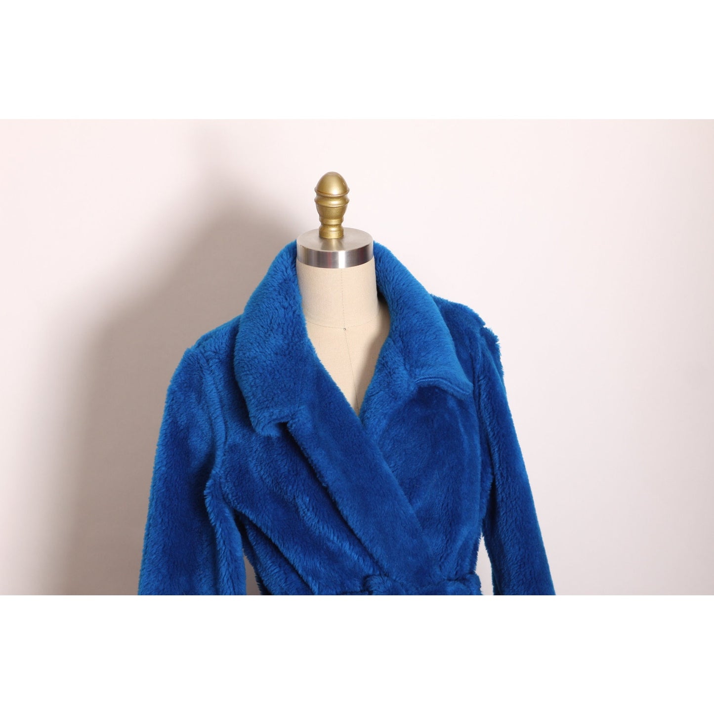 1970s Blue Fuzzy Faux Fur Look Long Sleeve Full Length Robe -M-L