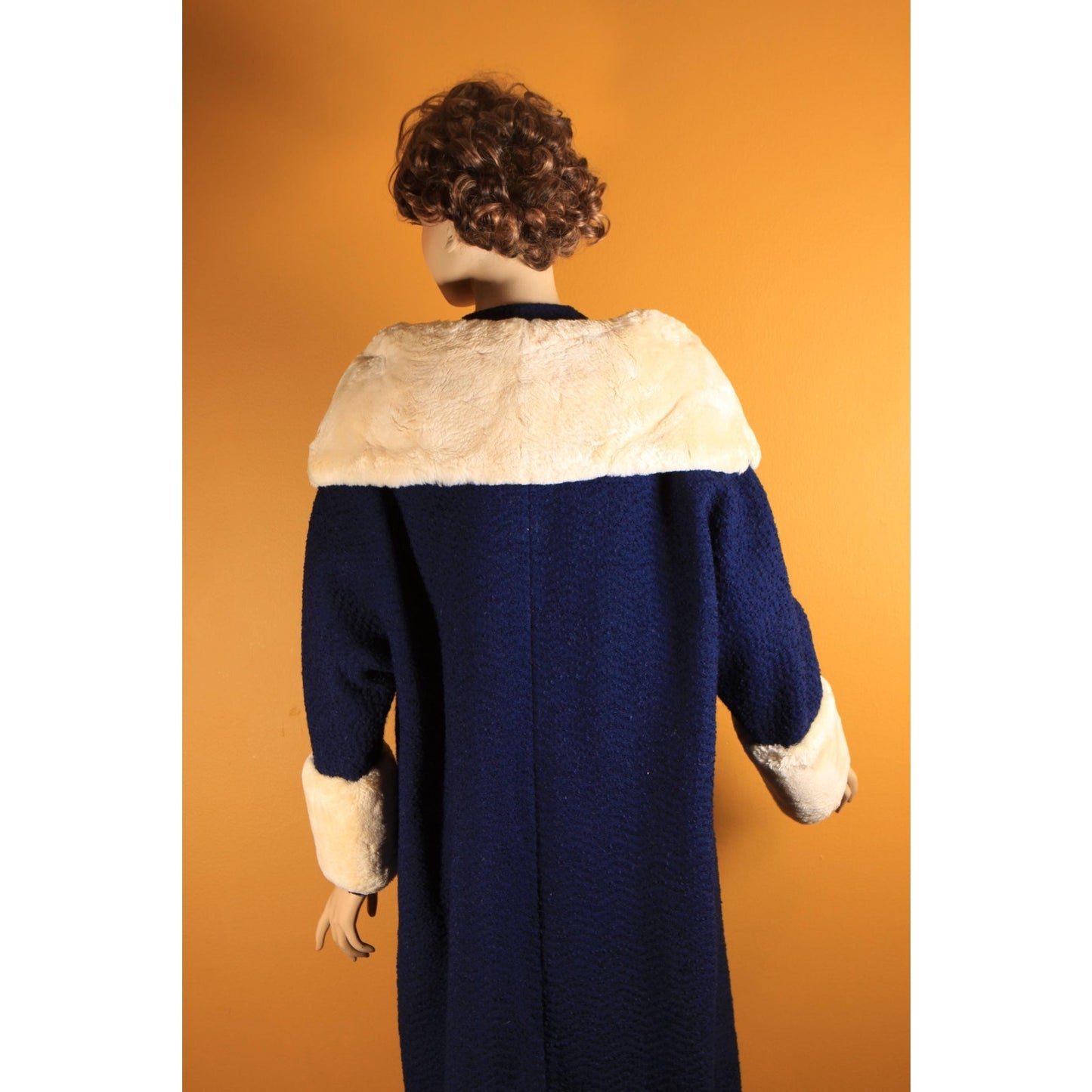 1950s Blue Long Sleeve Cream Sheared Chinchilla Fur Cuff and Collar Coat by Adler's and Jeshiva -XL