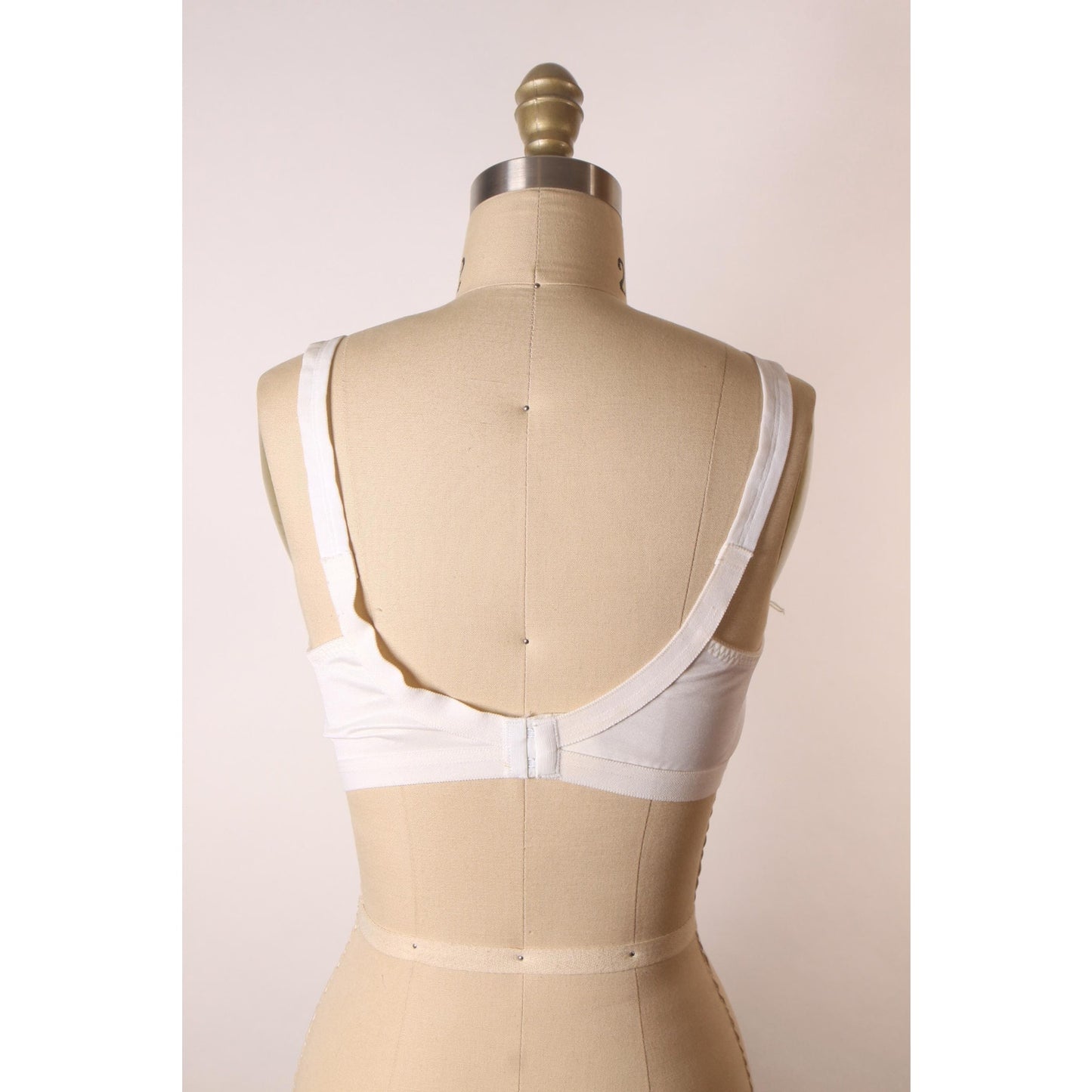 1970s White Foam Padded Cups Bow Detail Bra by Sears-36B
