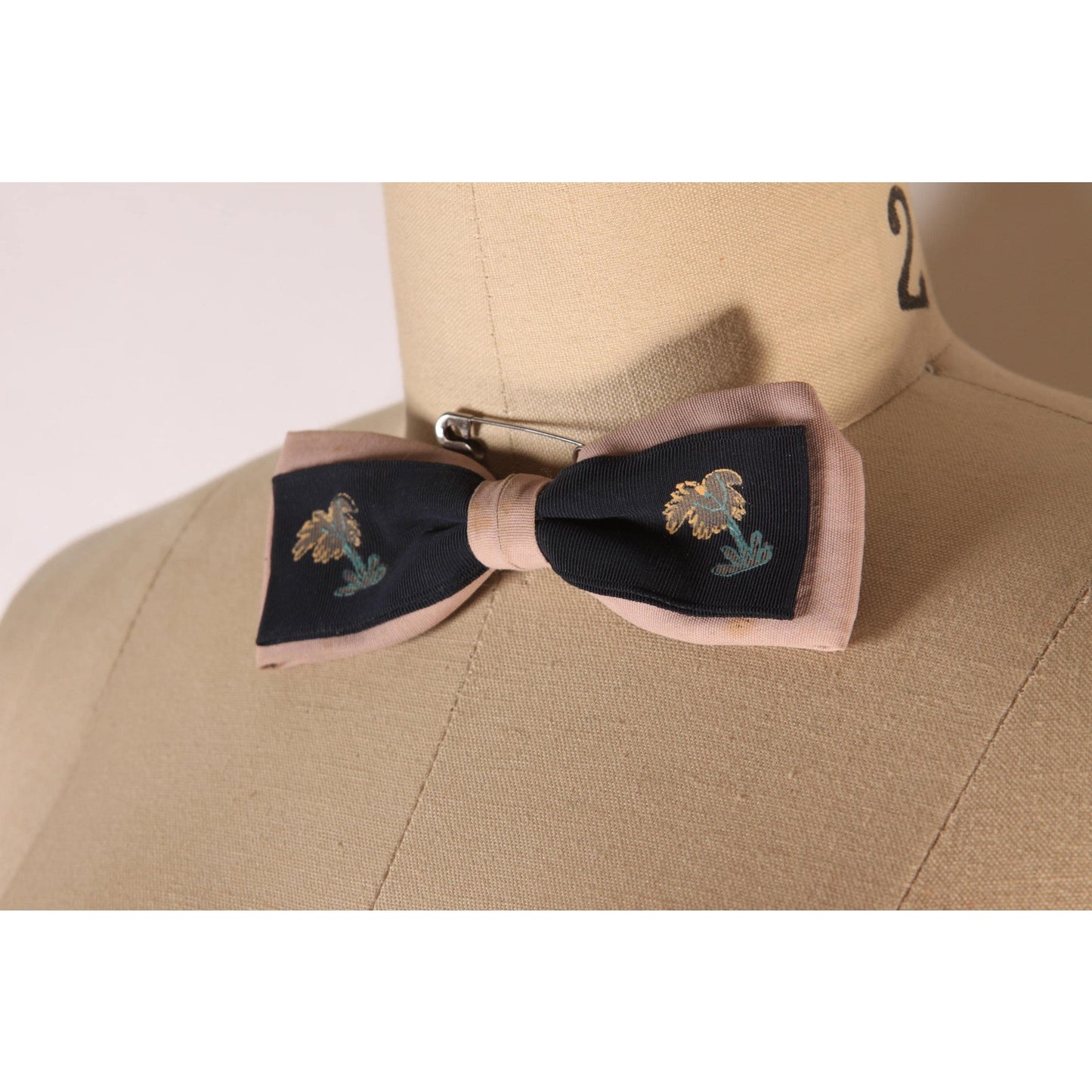 1950s Navy Blue and Pink Hawaiian Palm Tree Tie Bowtie