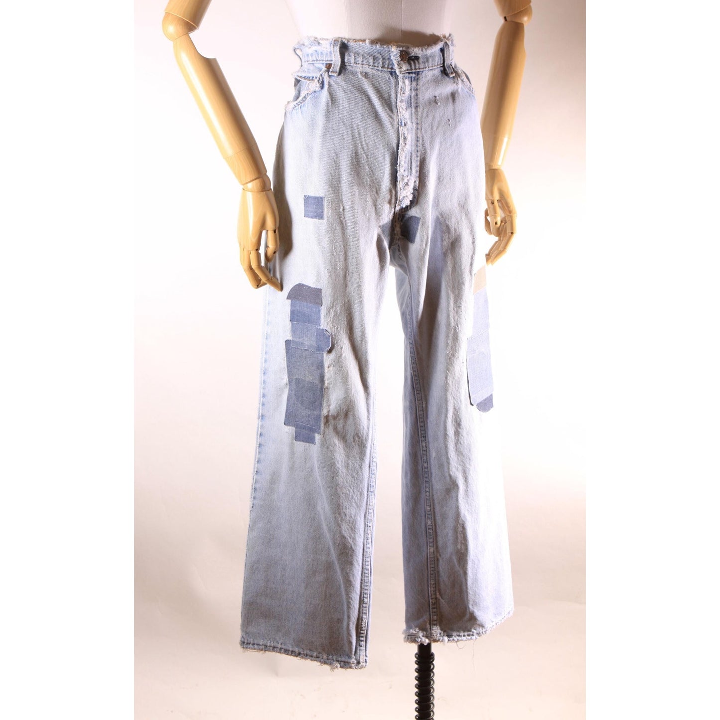 1980s Distressed Patch Fraying Blue Denim Orange Tab 517 Jeans by Levi's -38x29