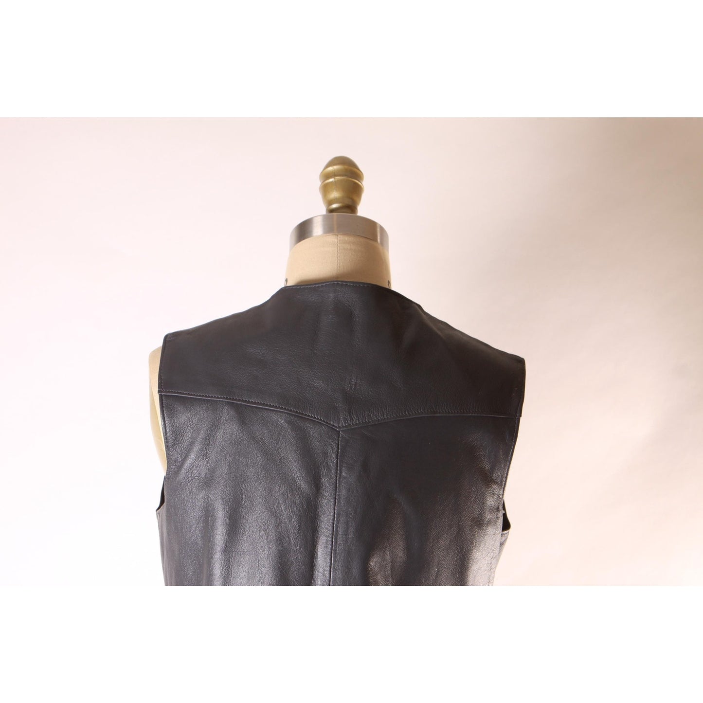 1970s Dark Gray Leather Button Down Pocketed Western Vest by Trego's Westwear Inc. -S-M